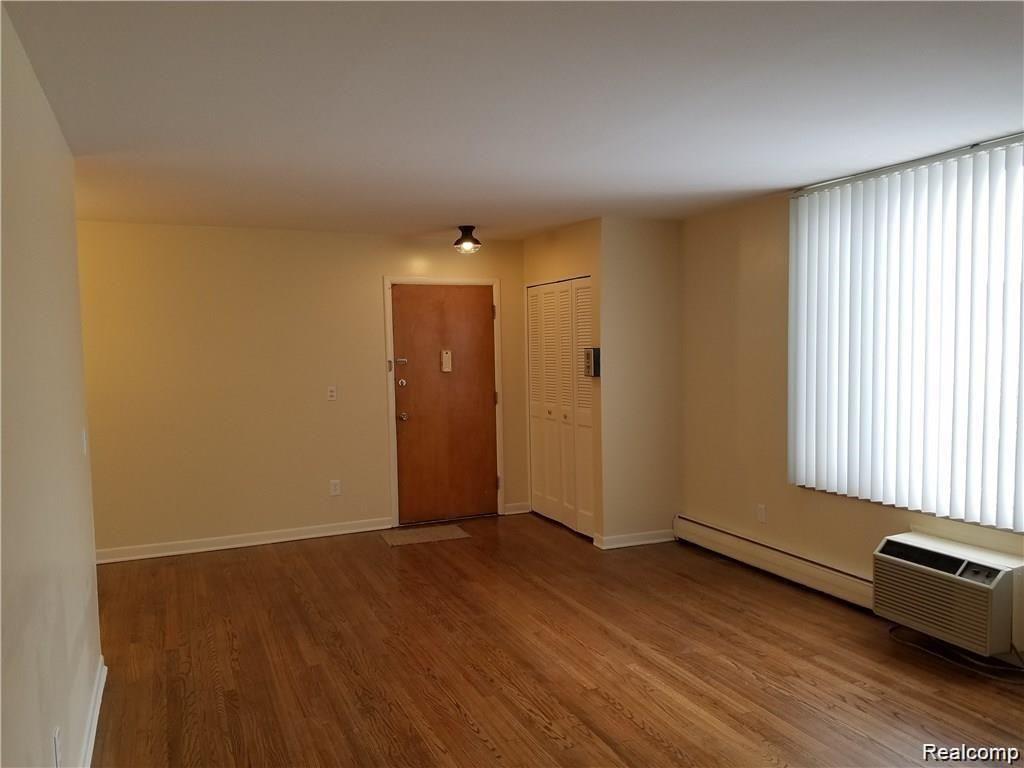 1445 W 9 Mile Road Apt #8 Property Photo 2