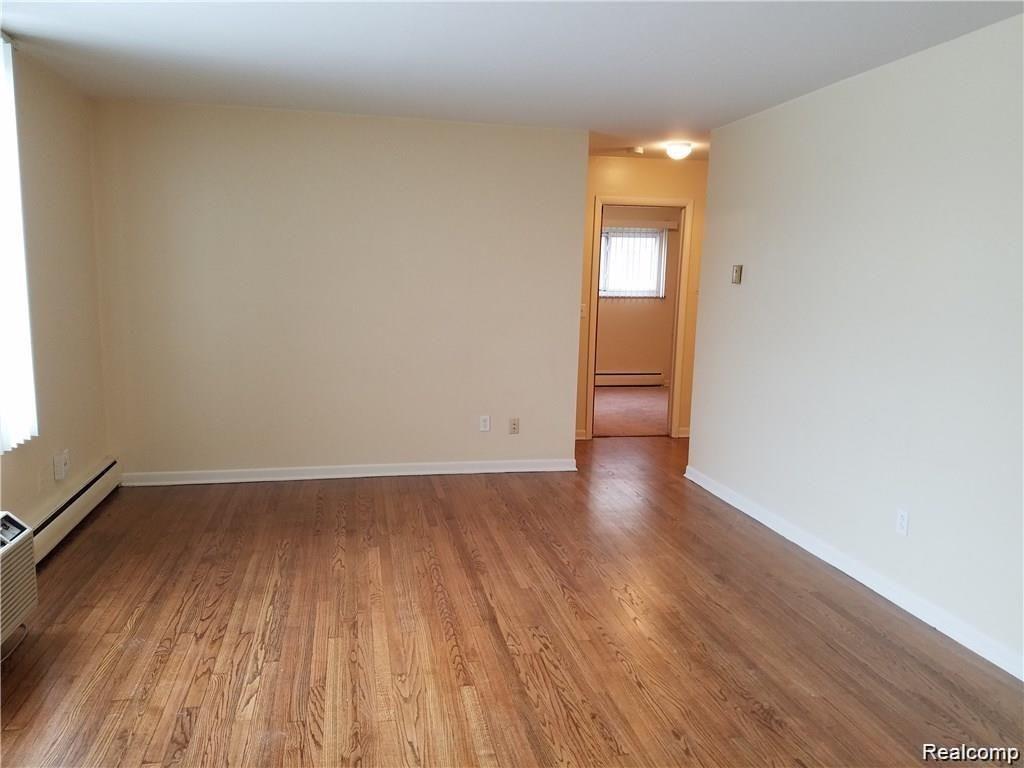 1445 W 9 Mile Road Apt #8 Property Photo 6