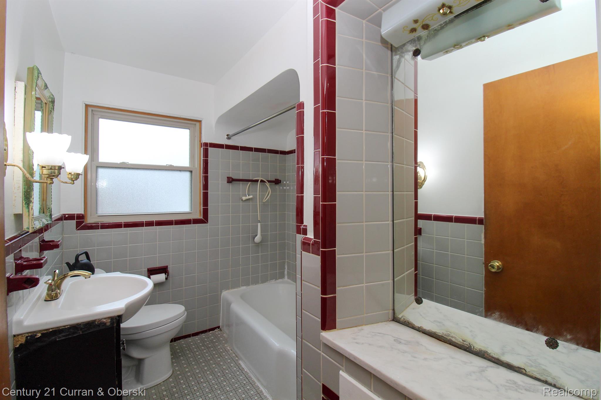 7907 W Morrow Circle Property Photo 9
