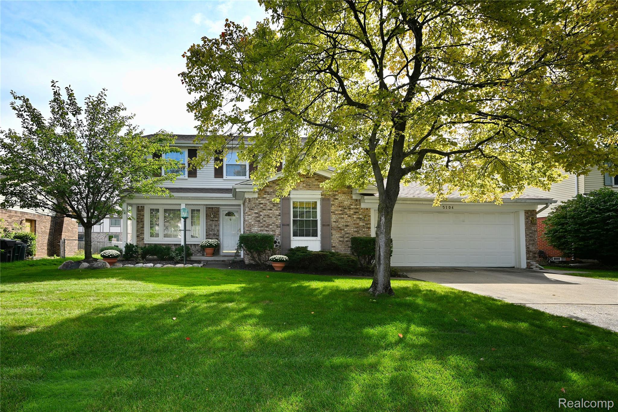 5104 Prentis Drive Property Photo 1