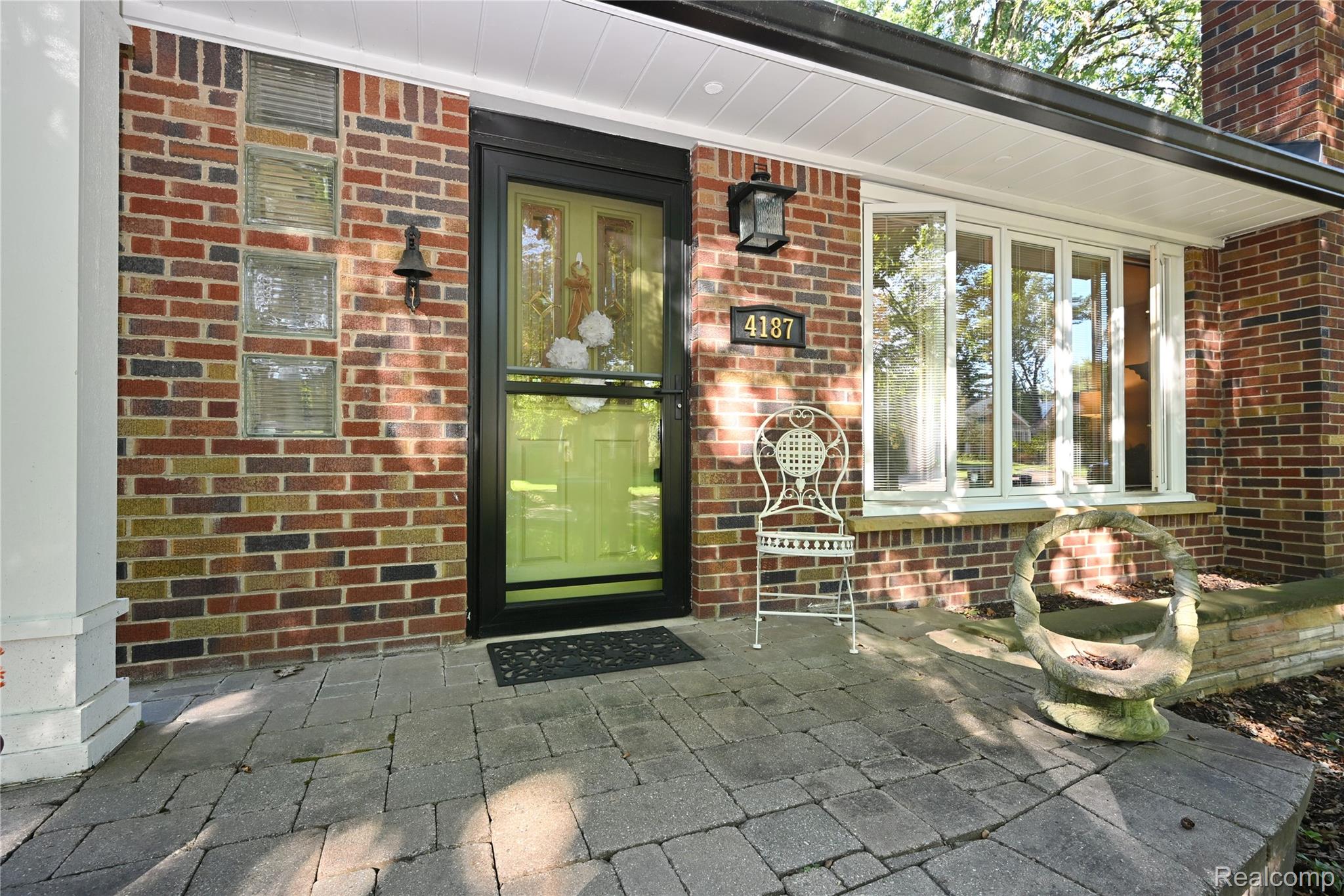 4187 Kenmore Road Property Photo 2