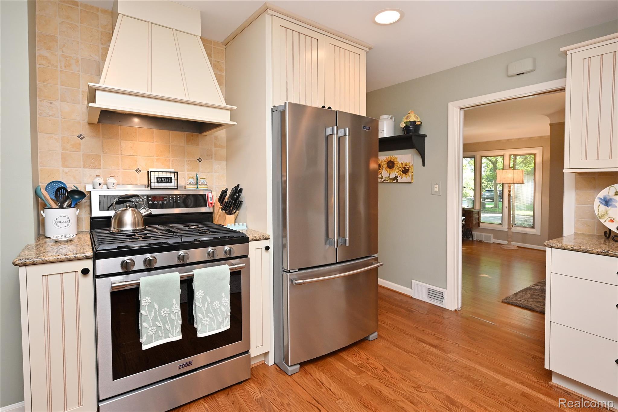 4187 Kenmore Road Property Photo 11
