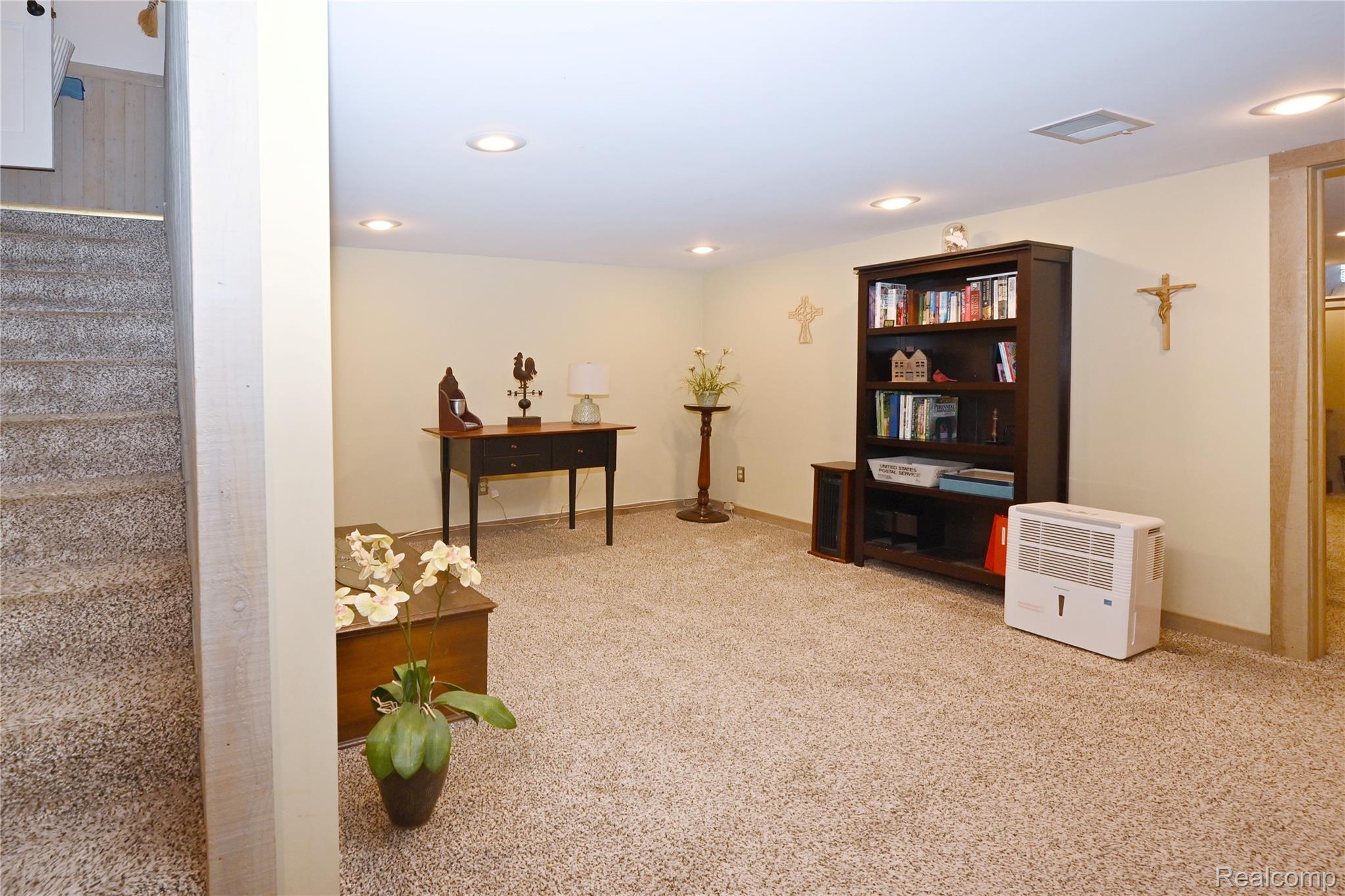 4187 Kenmore Road Property Photo 28