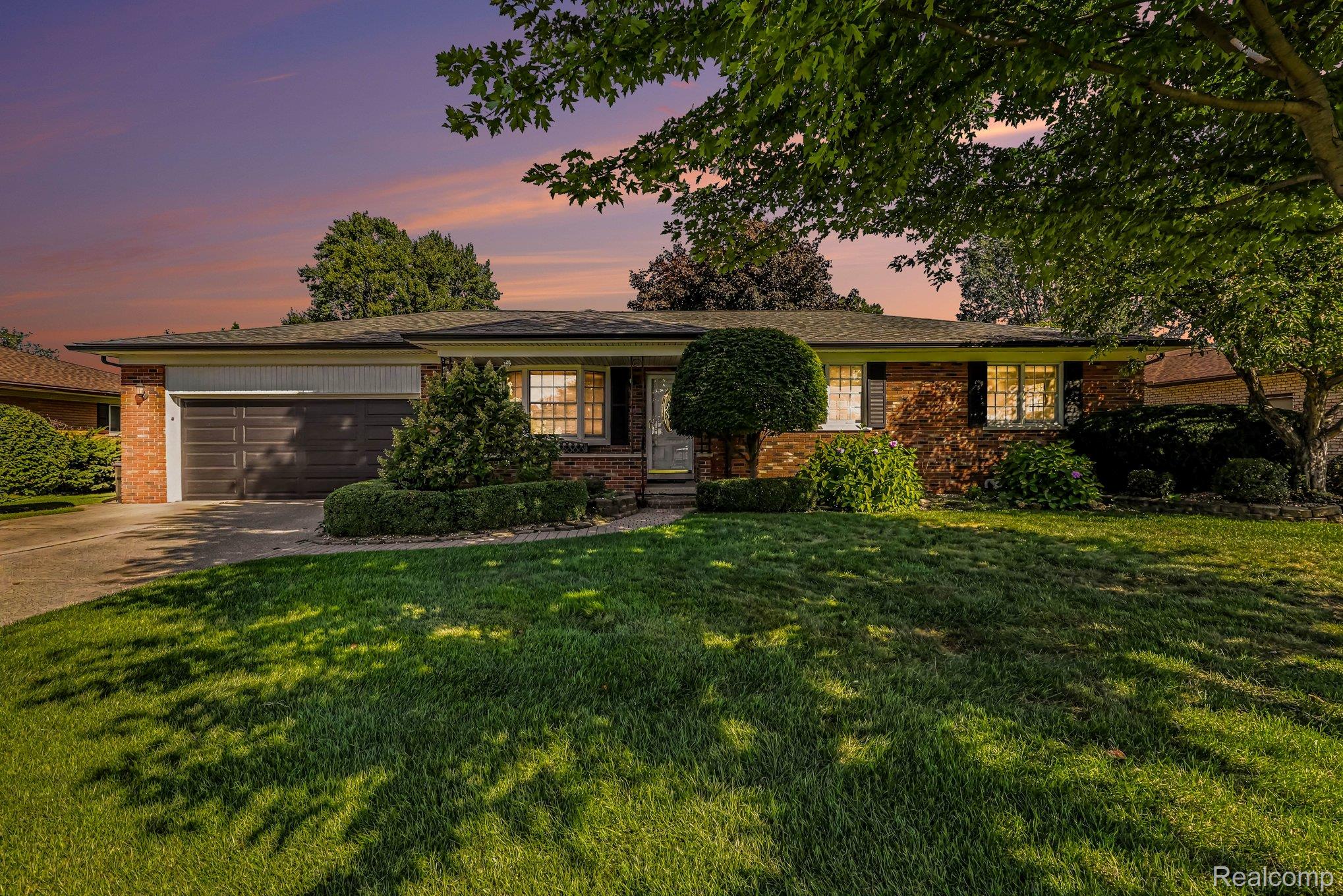 37158 Almont Drive Property Photo 1