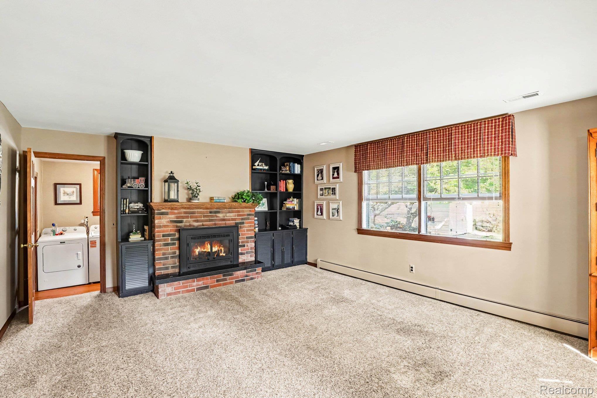 37158 Almont Drive Property Photo 9