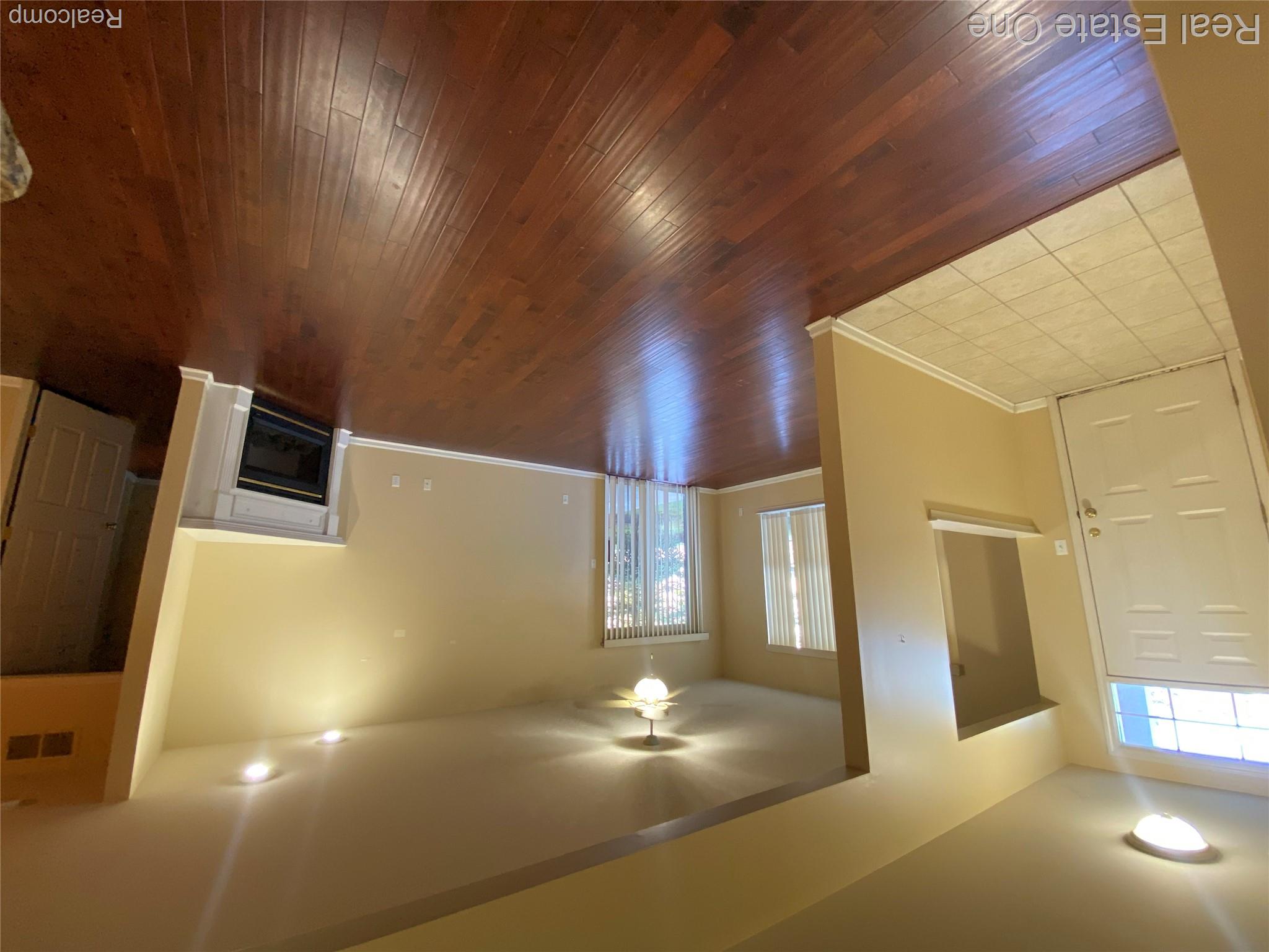 16891 Dover Drive Property Photo 12