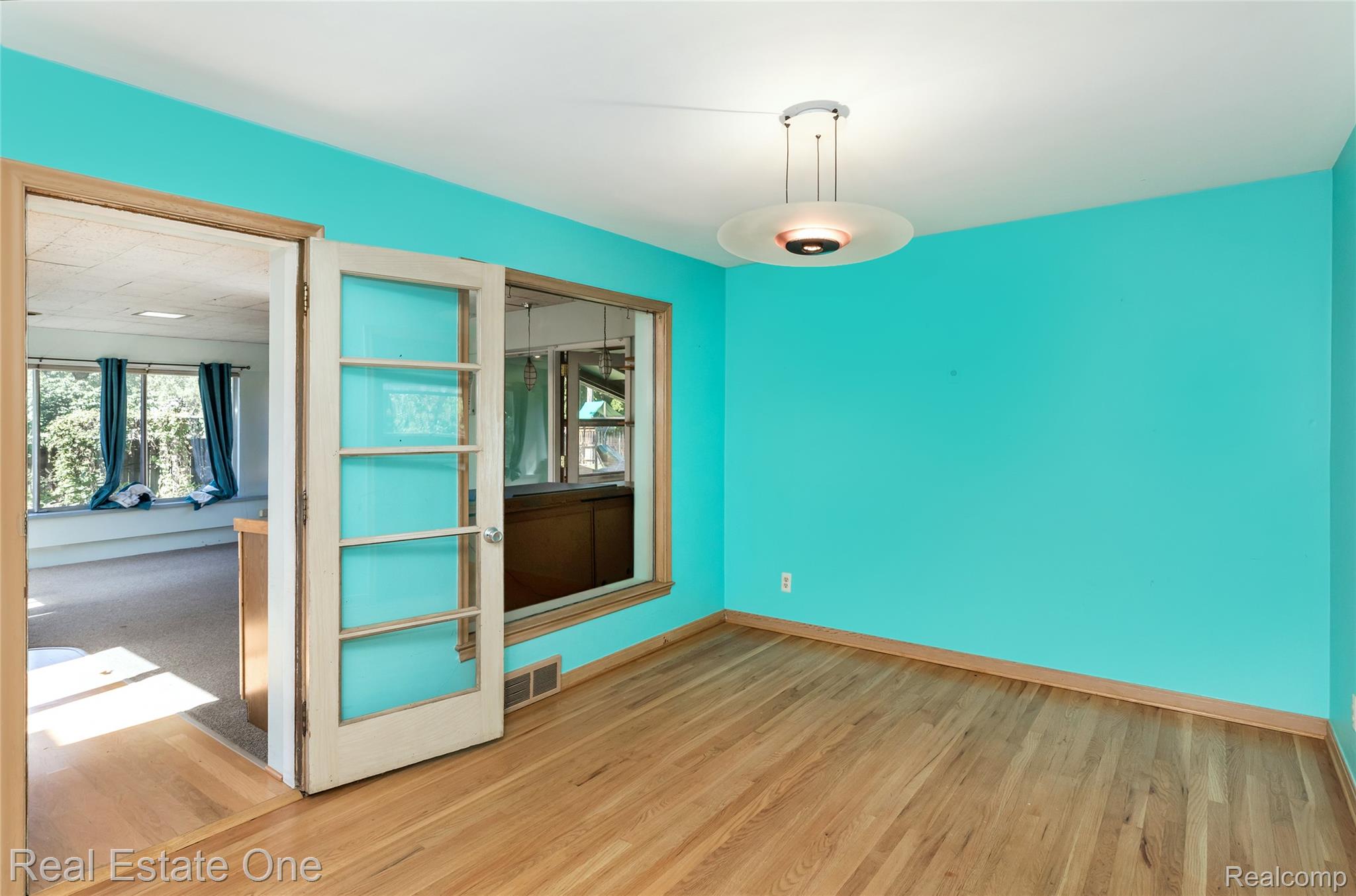 25313 Scotia Road Property Photo 5