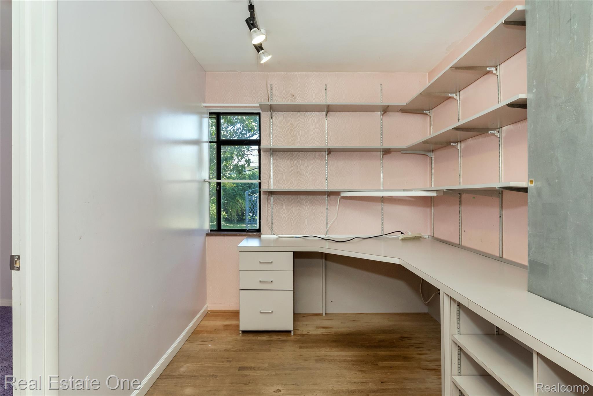 25313 Scotia Road Property Photo 14