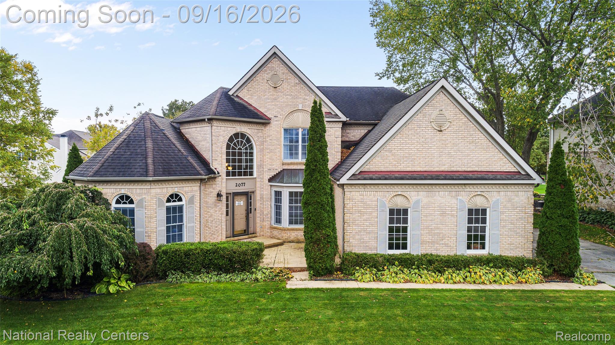 2077 Applebrook Drive Property Photo 1