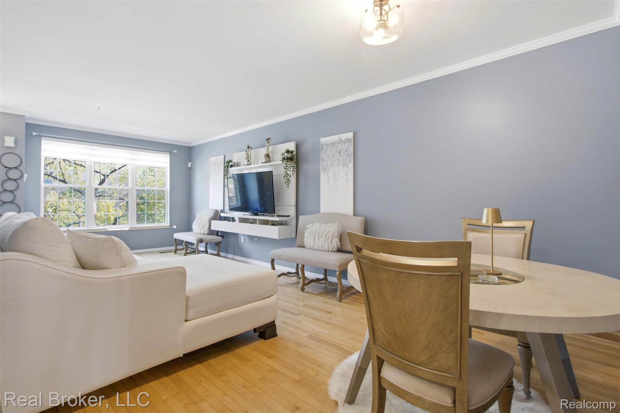 20189 Rodeo Court Property Photo 8