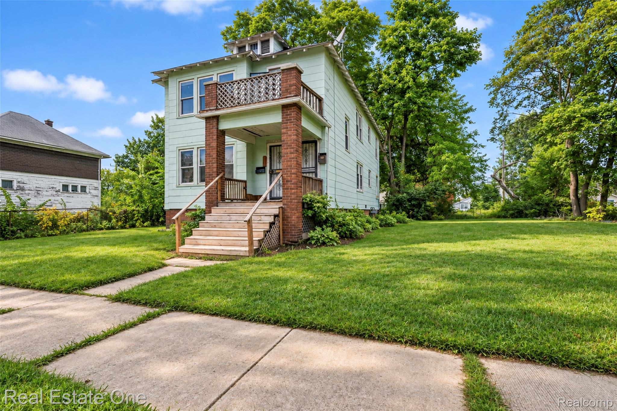 119 Candler Street Property Photo 2