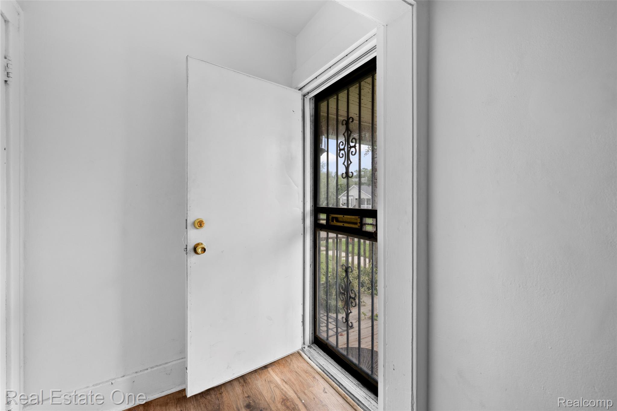 119 Candler Street Property Photo 4