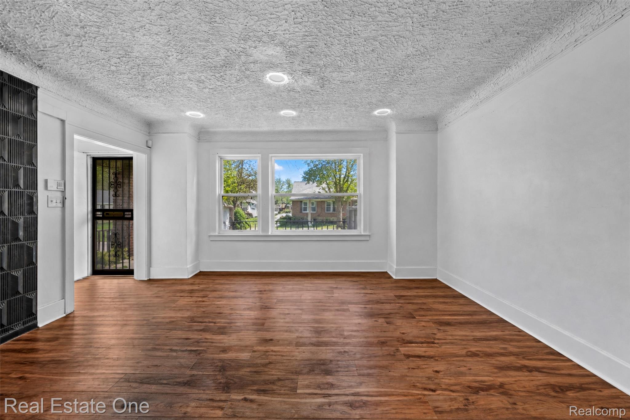 119 Candler Street Property Photo 5