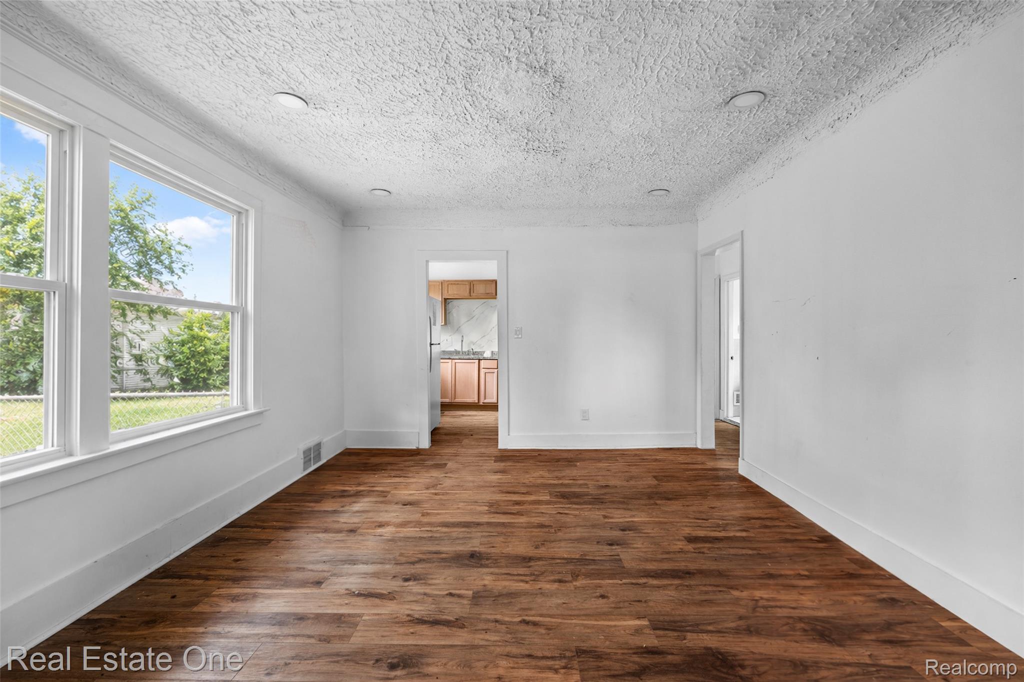 119 Candler Street Property Photo 6