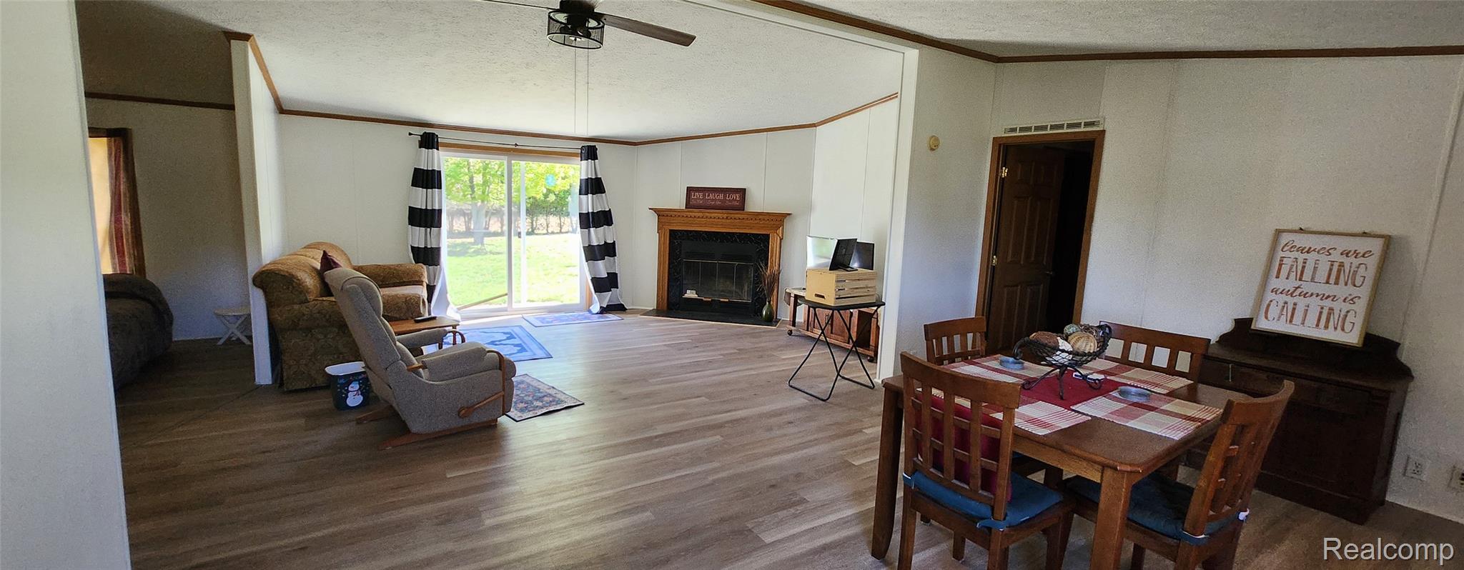 1811 Alexa Lane Property Photo 3