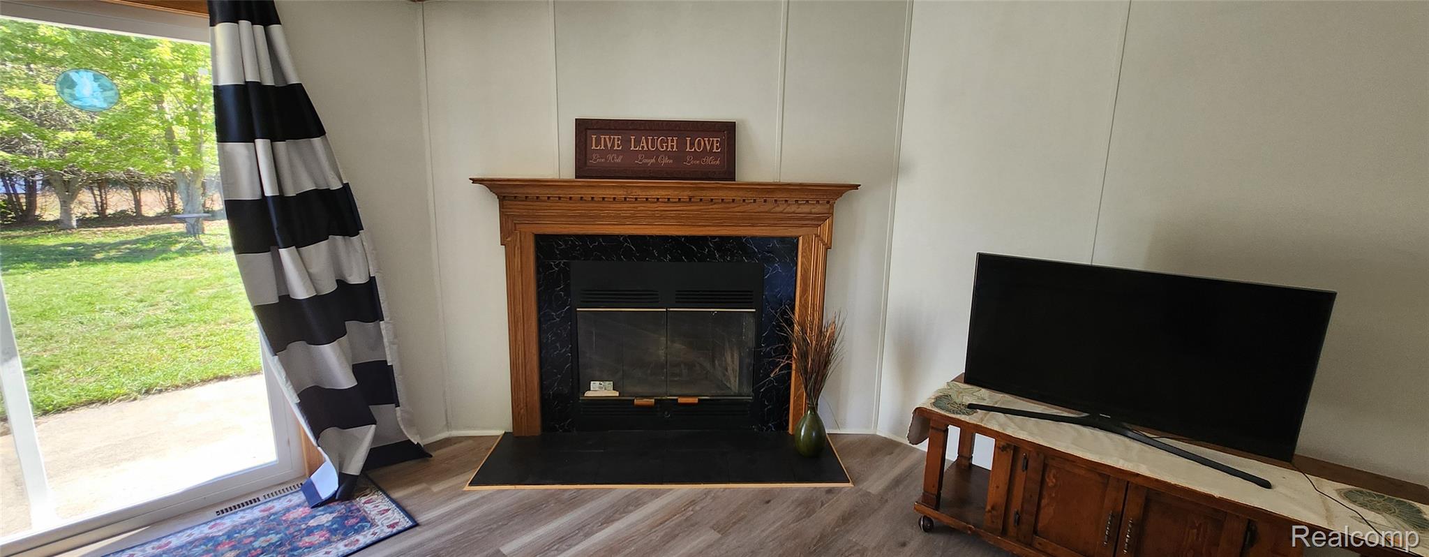 1811 Alexa Lane Property Photo 5