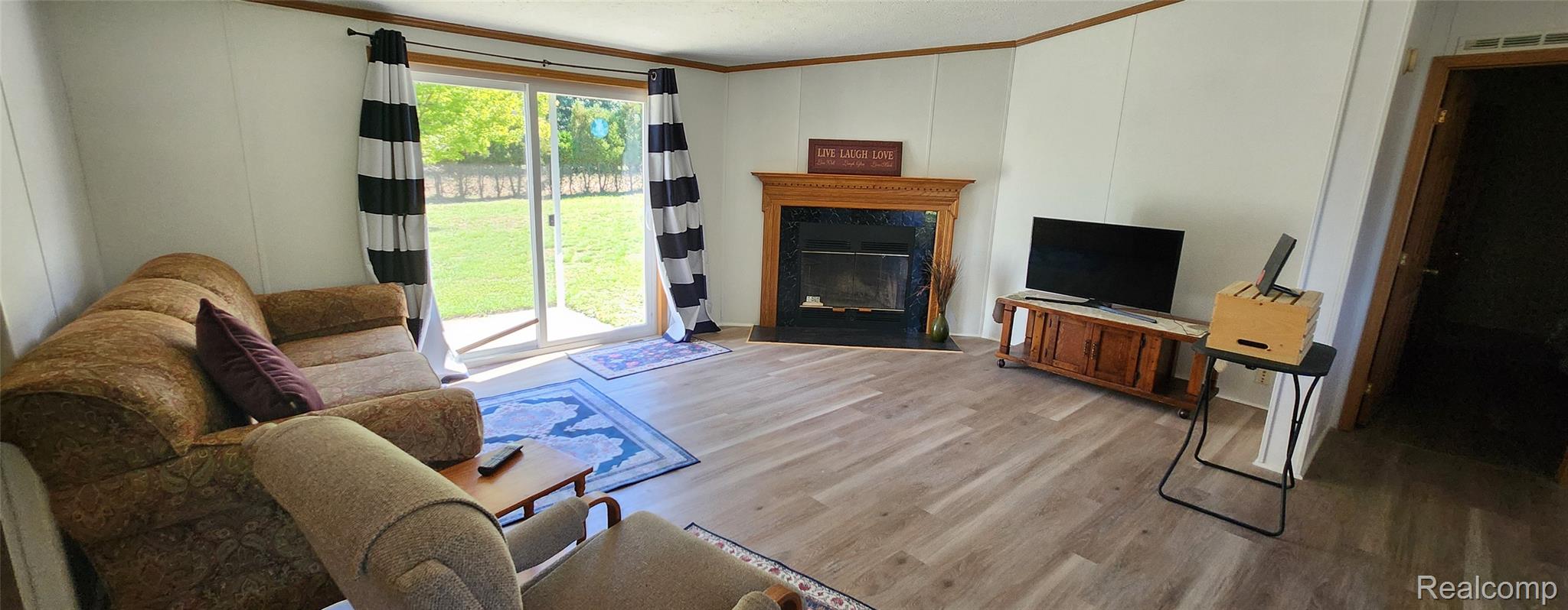 1811 Alexa Lane Property Photo 9