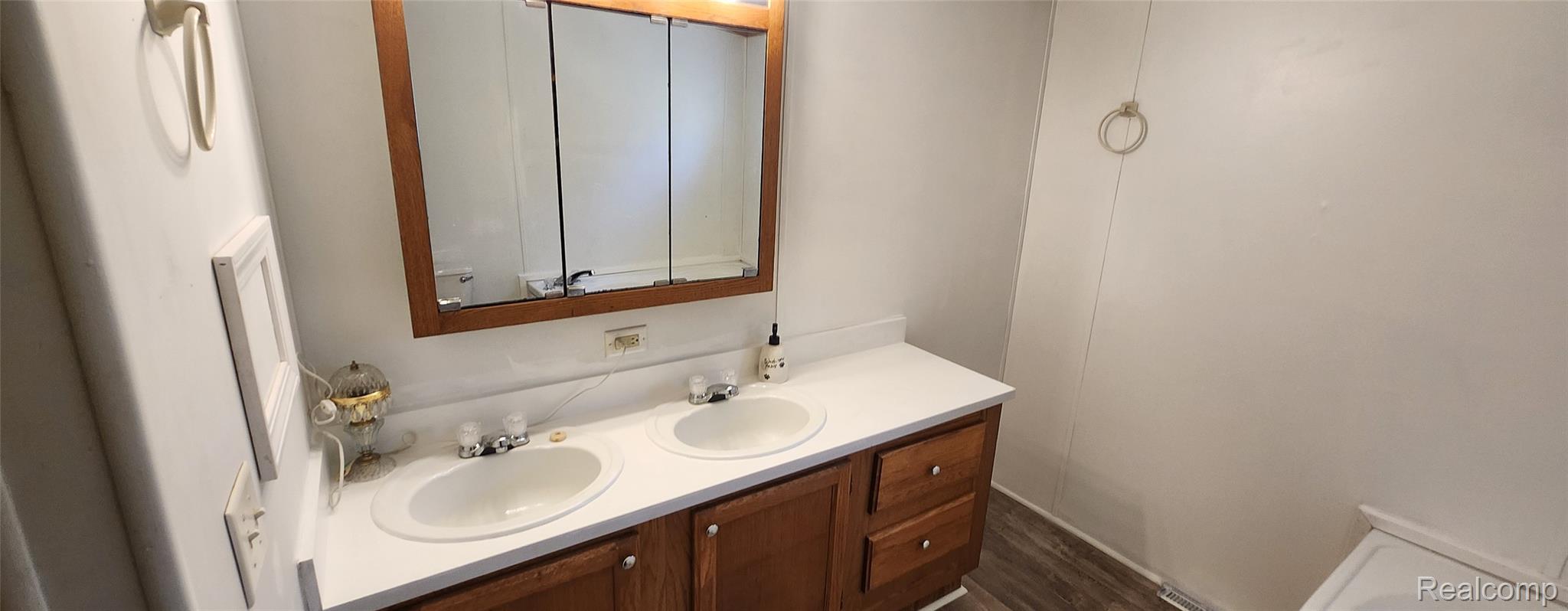 1811 Alexa Lane Property Photo 17