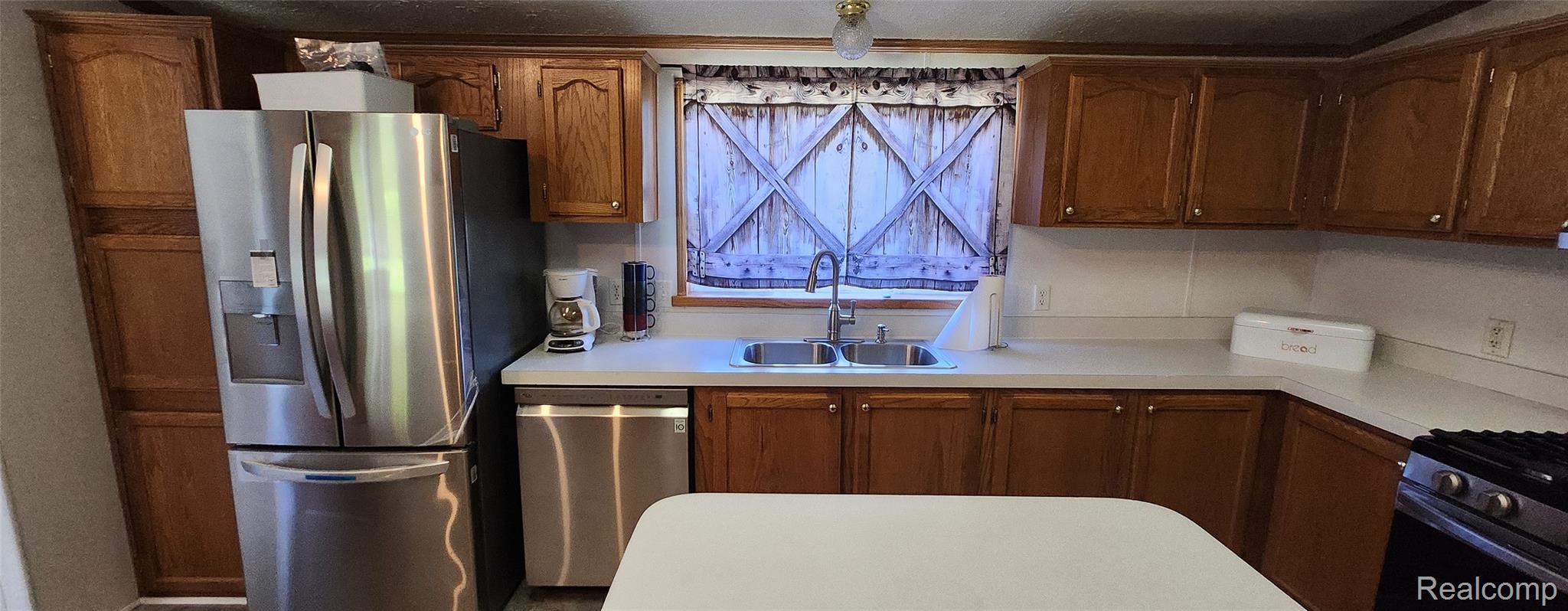 1811 Alexa Lane Property Photo 23