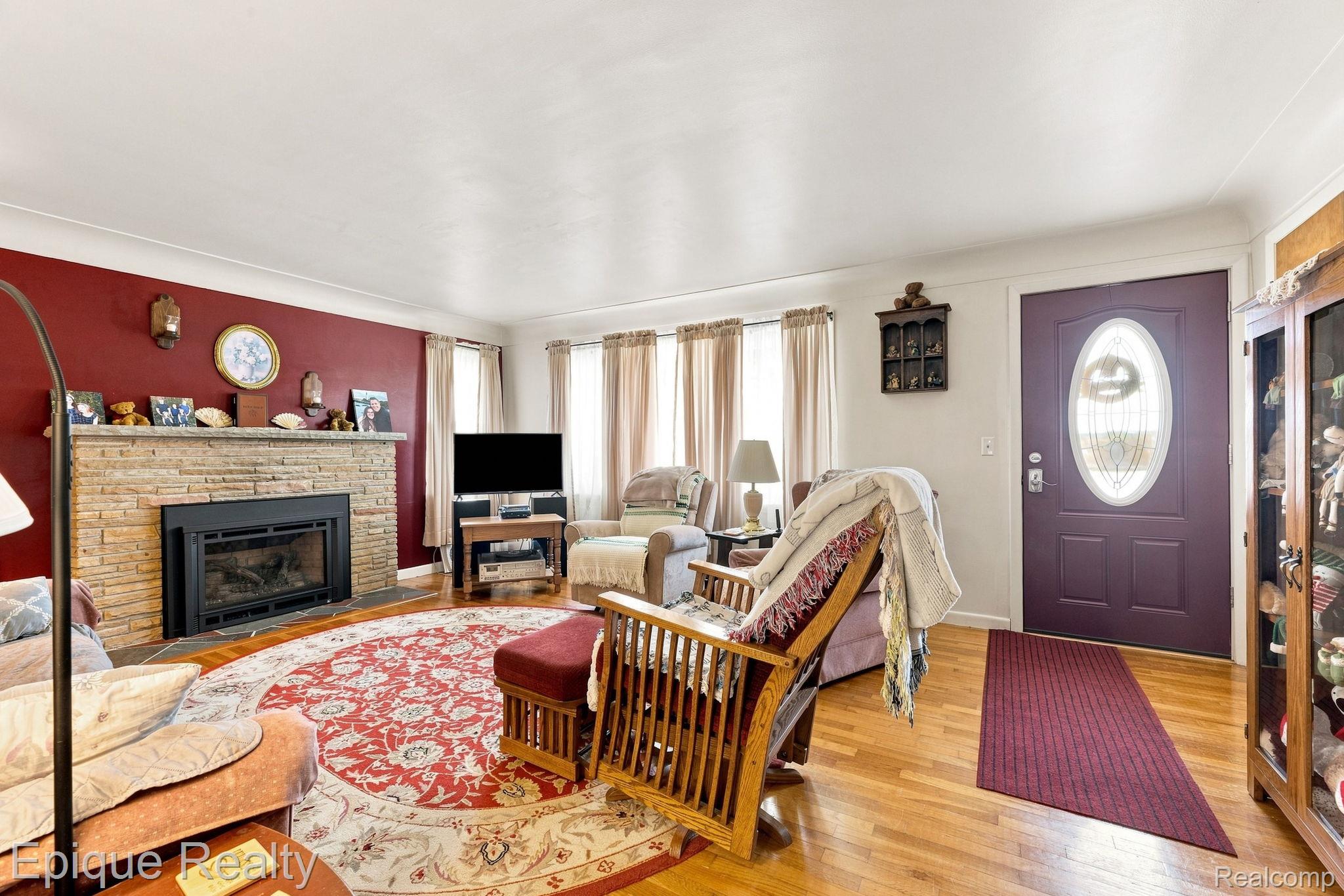 10091 N Genesee Road Property Photo 10