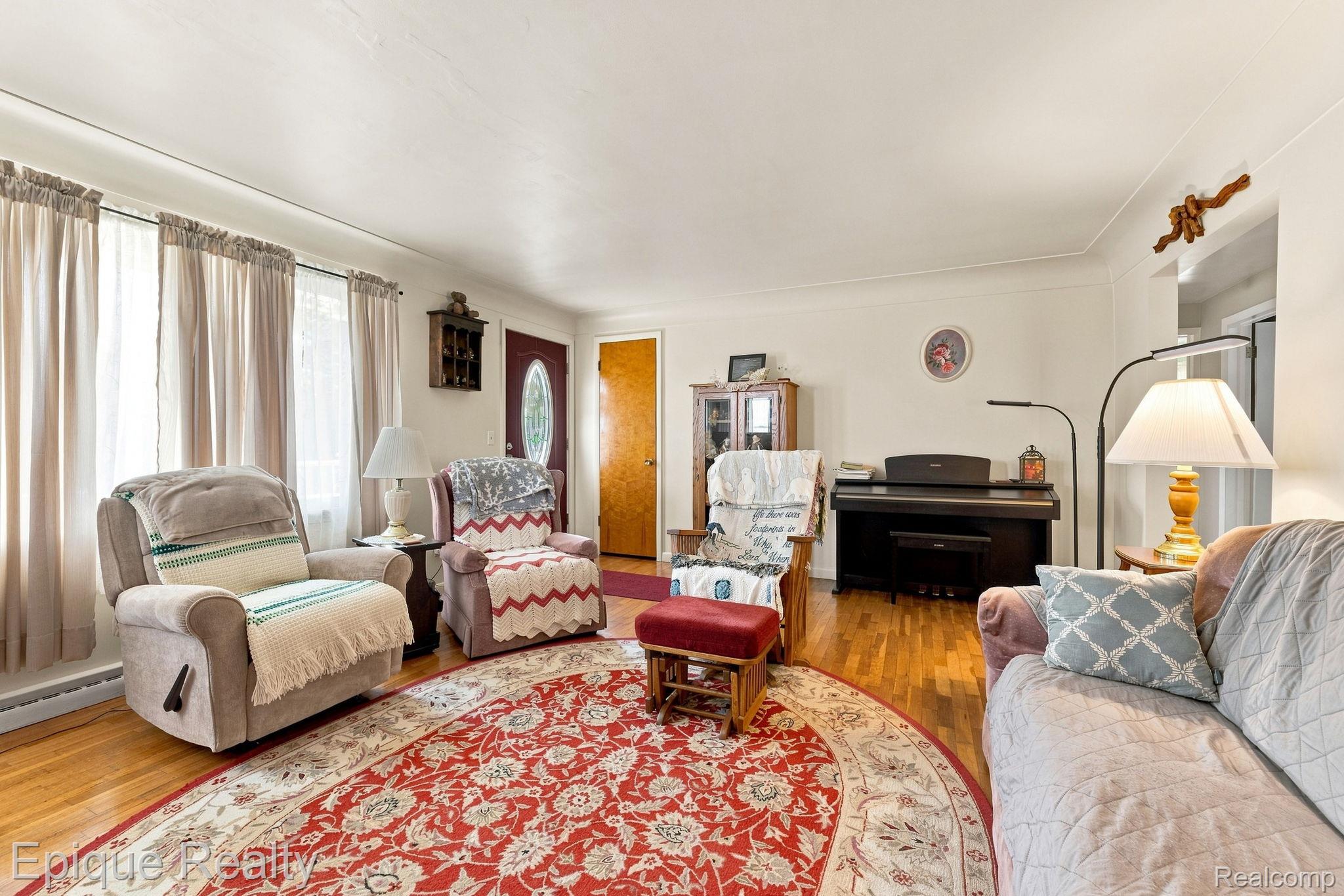 10091 N Genesee Road Property Photo 11