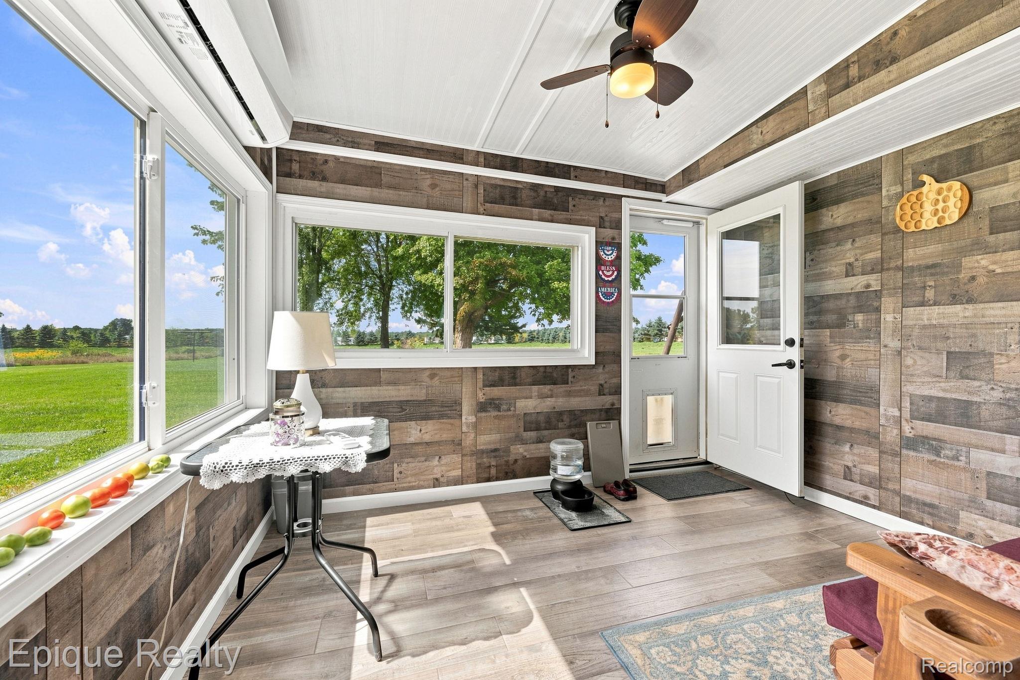10091 N Genesee Road Property Photo 13