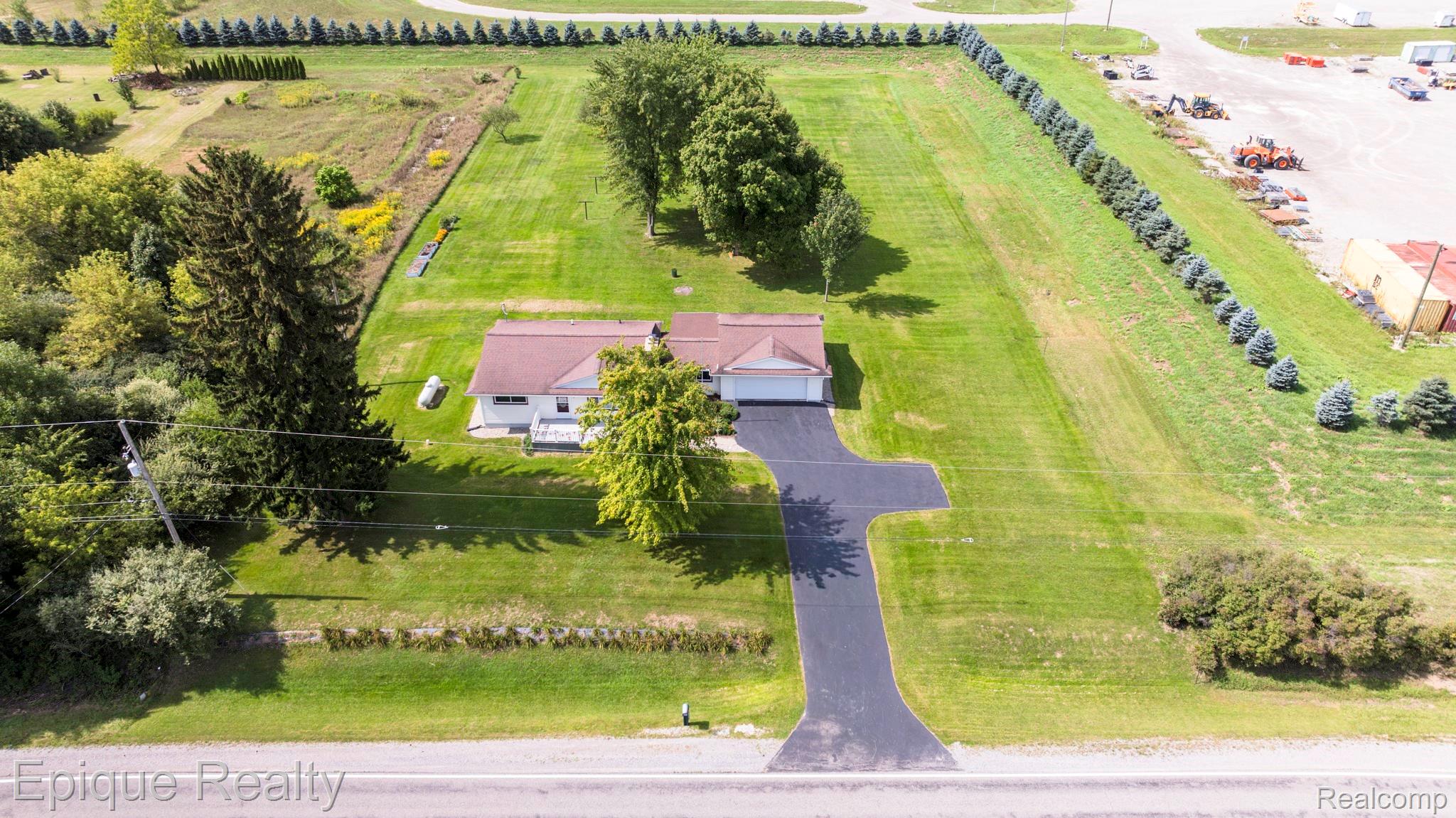10091 N Genesee Road Property Photo 25