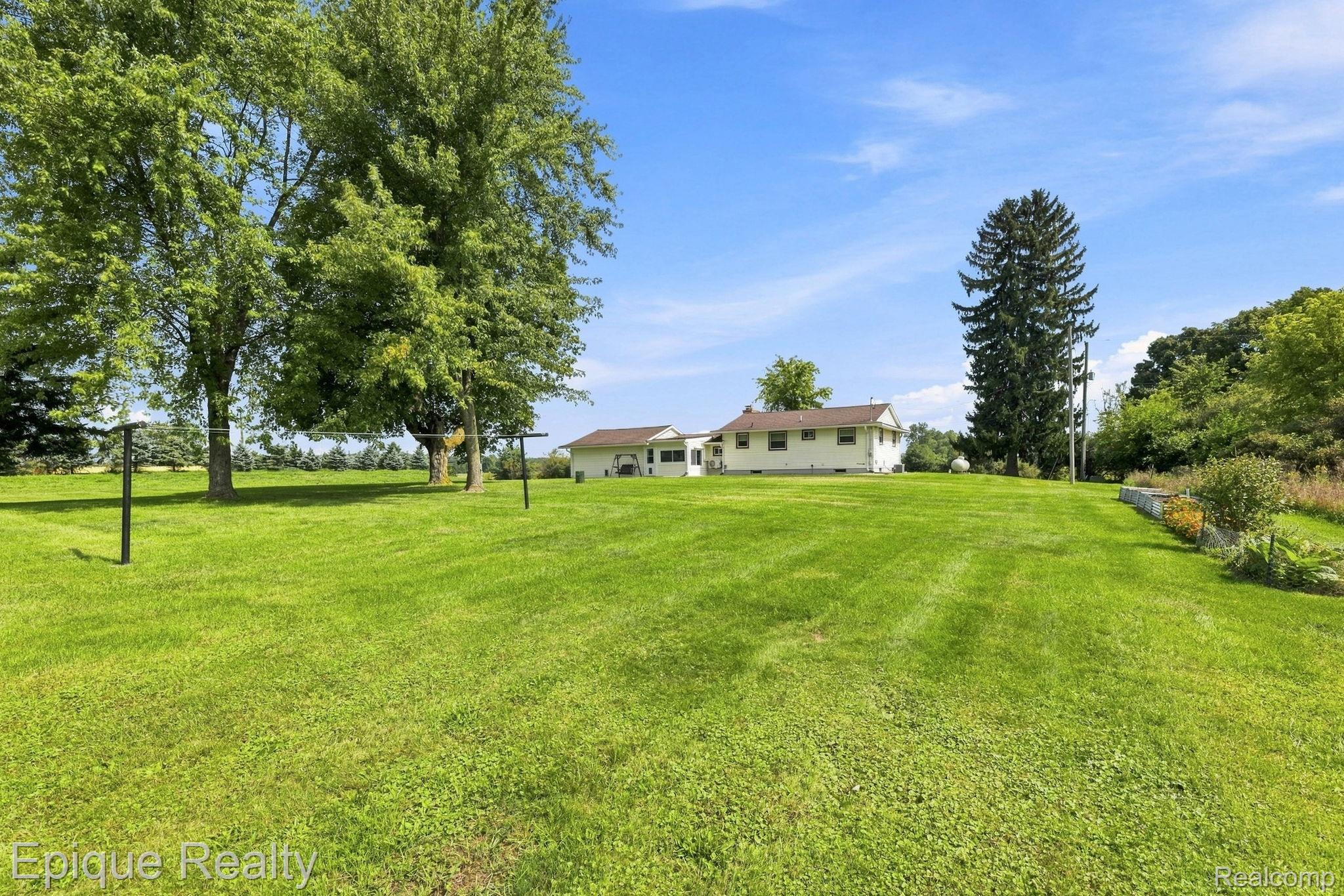 10091 N Genesee Road Property Photo 28