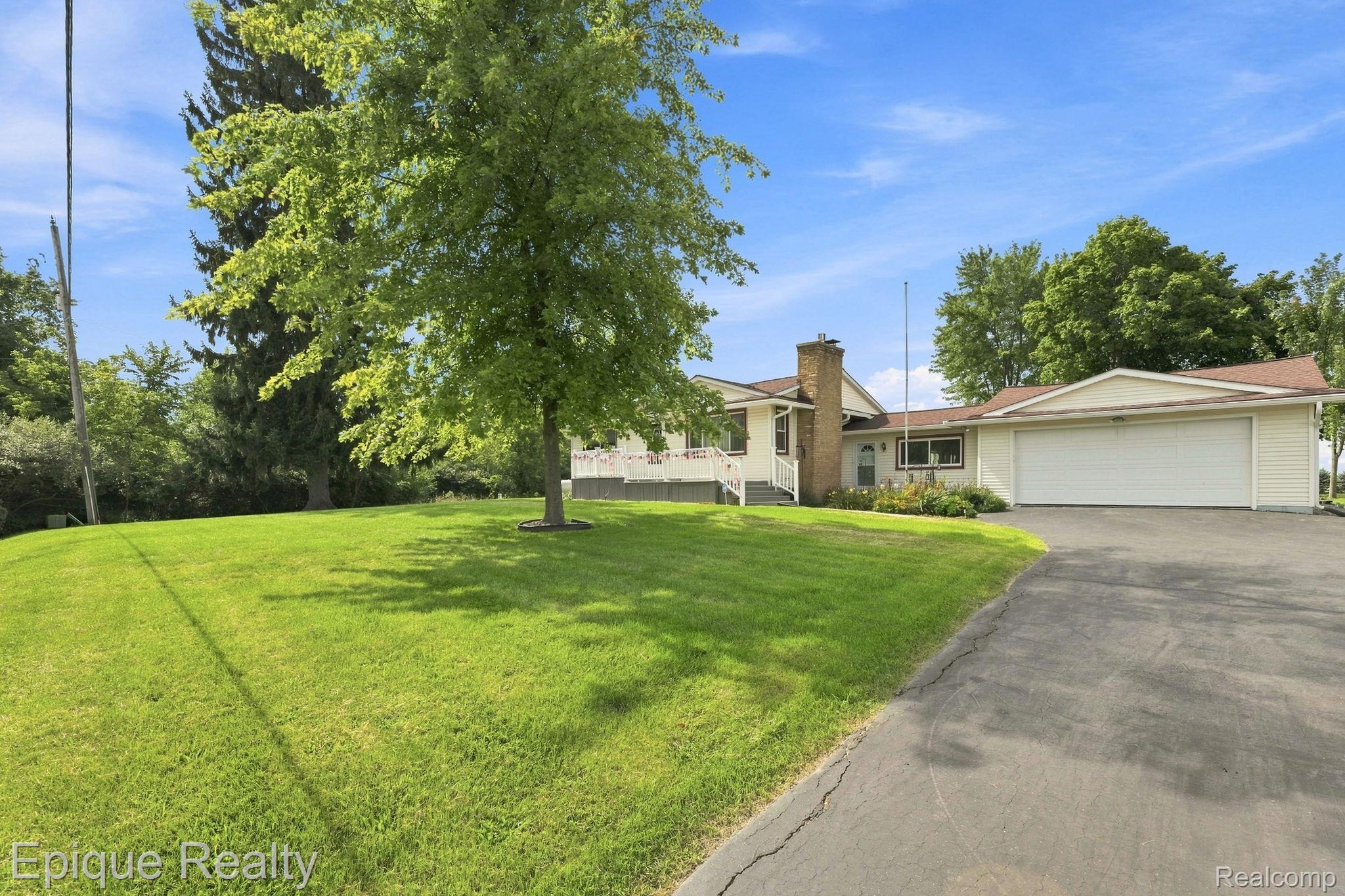 10091 N Genesee Road Property Photo 32