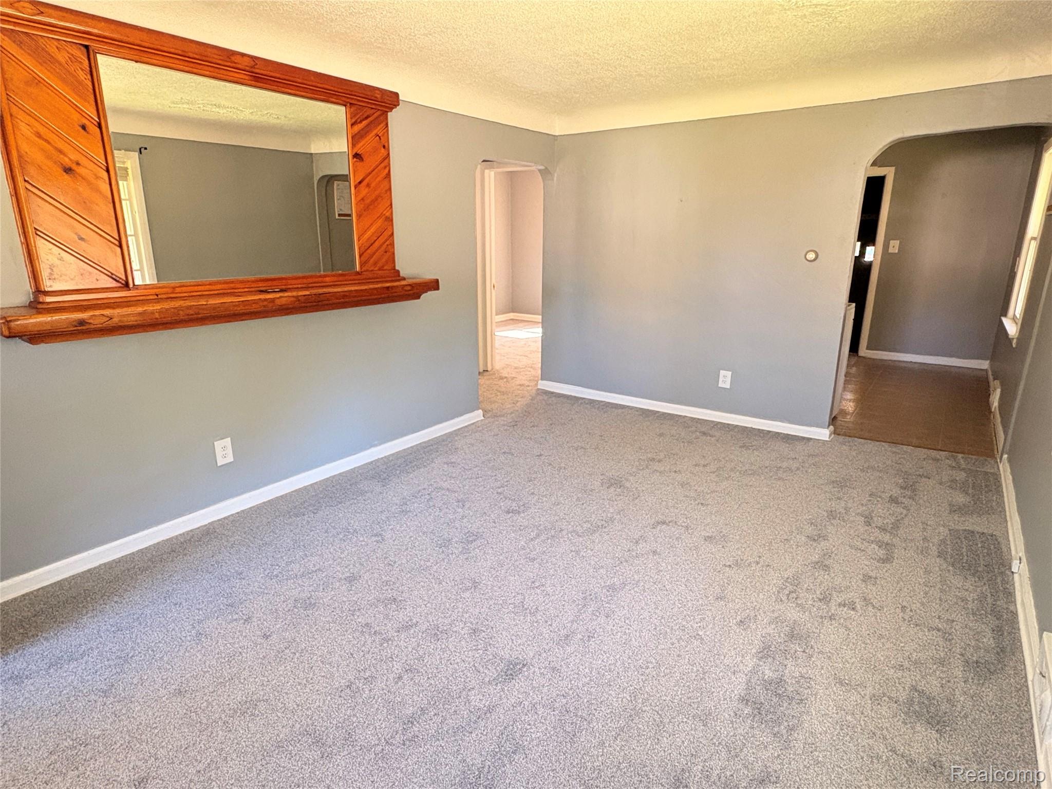 2254 E Bergin Avenue Property Photo 5