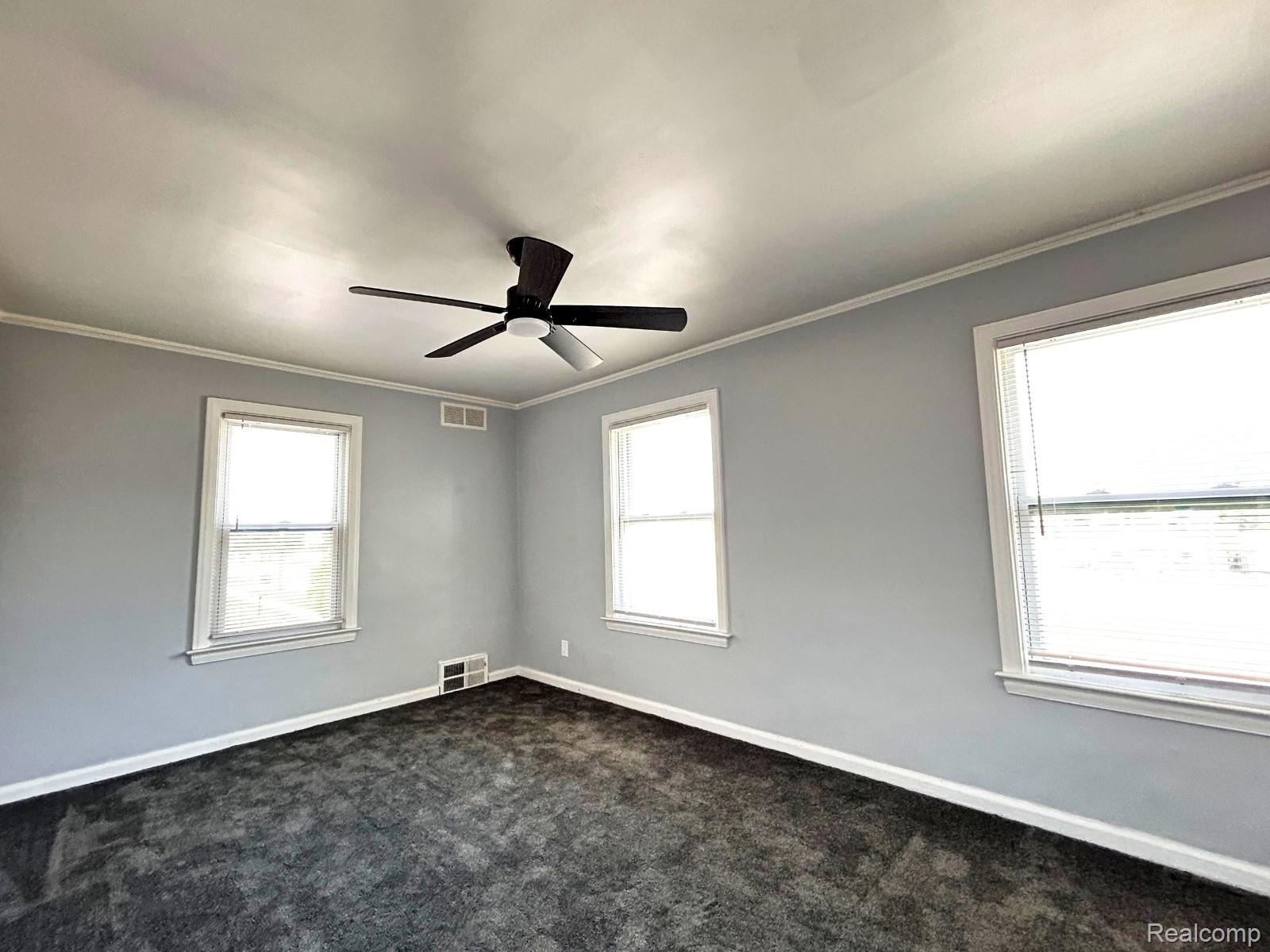 7275 W Outer Drive Property Photo 26