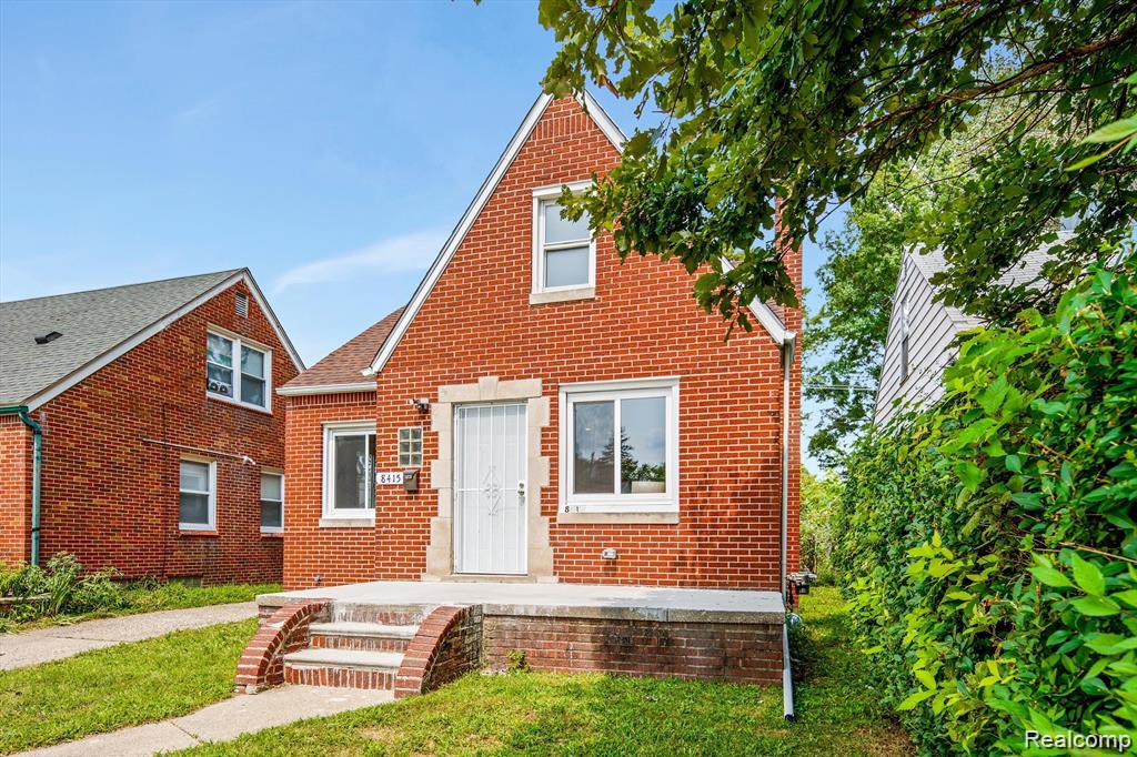 8415 Sherman Avenue Property Photo 3