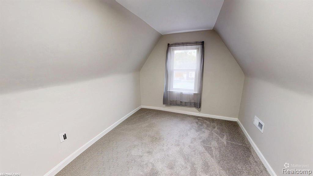 8415 Sherman Avenue Property Photo 8