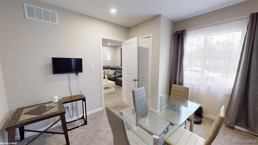 8415 Sherman Avenue Property Photo 9