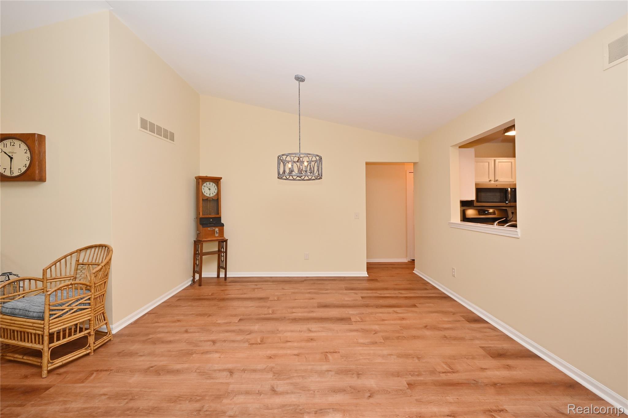 35285 Lone Pine Lane Property Photo 10