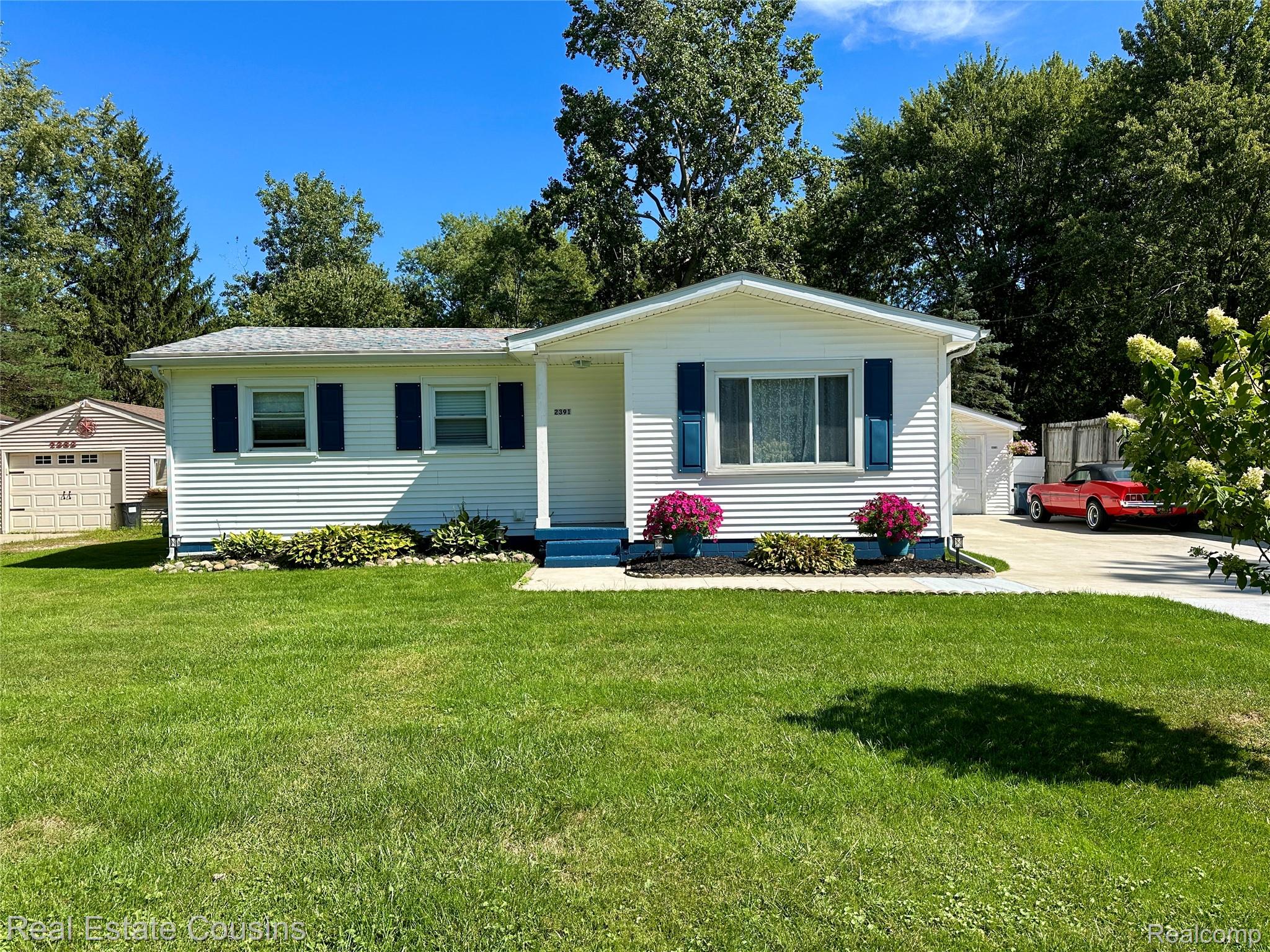 2391 Cheryl Ann Drive Property Photo 1