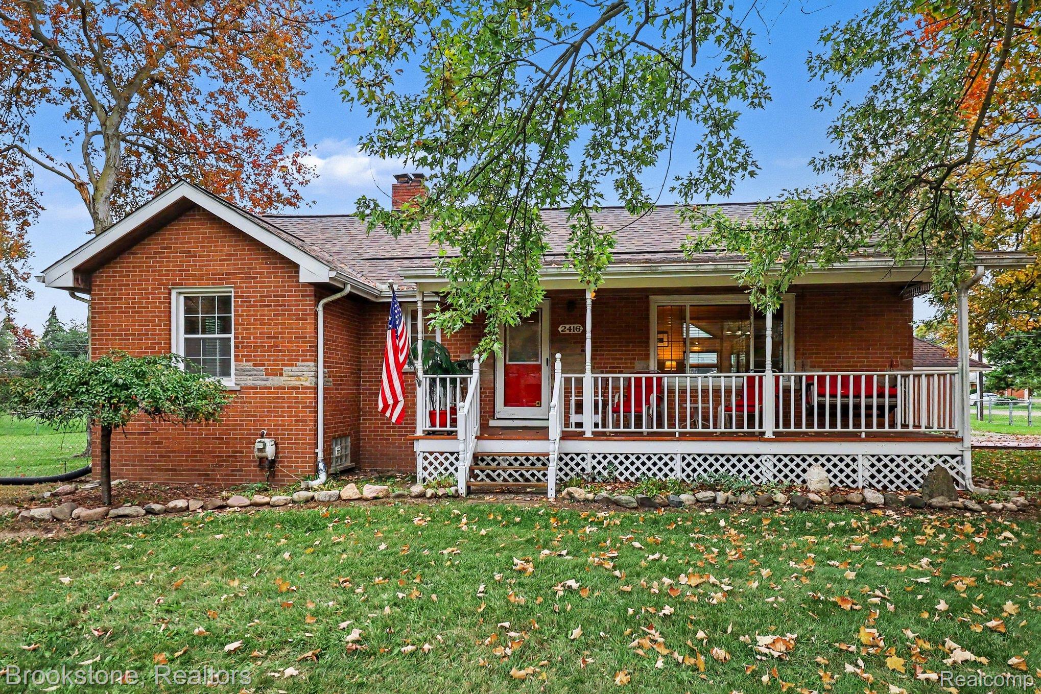 2416 Cromie Drive Property Photo 1