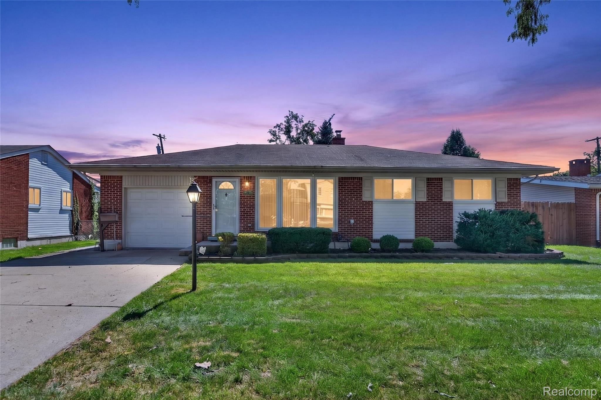 11220 Saar Drive Property Photo 1