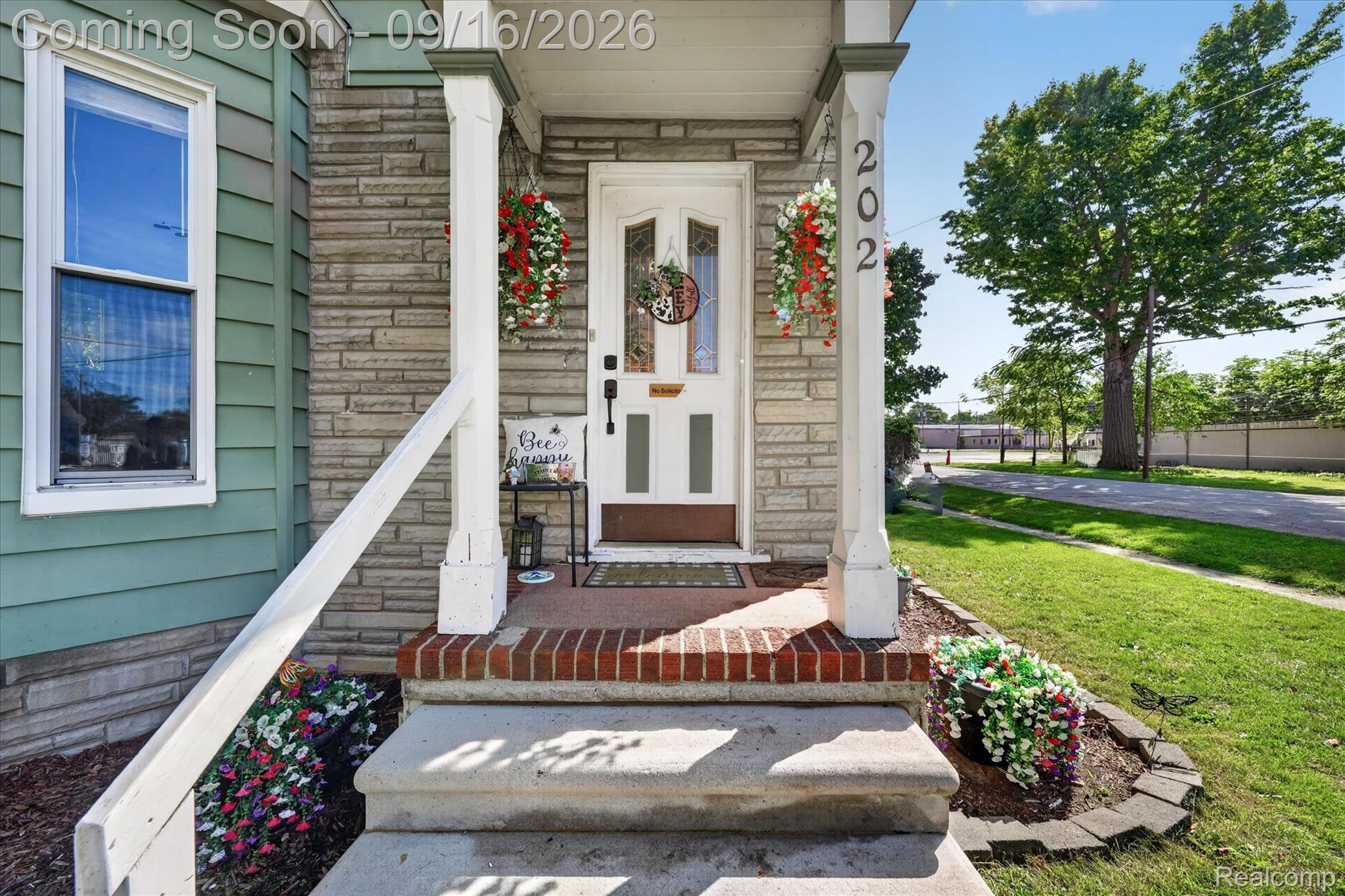 202 E Saint Clair Street Property Photo 5