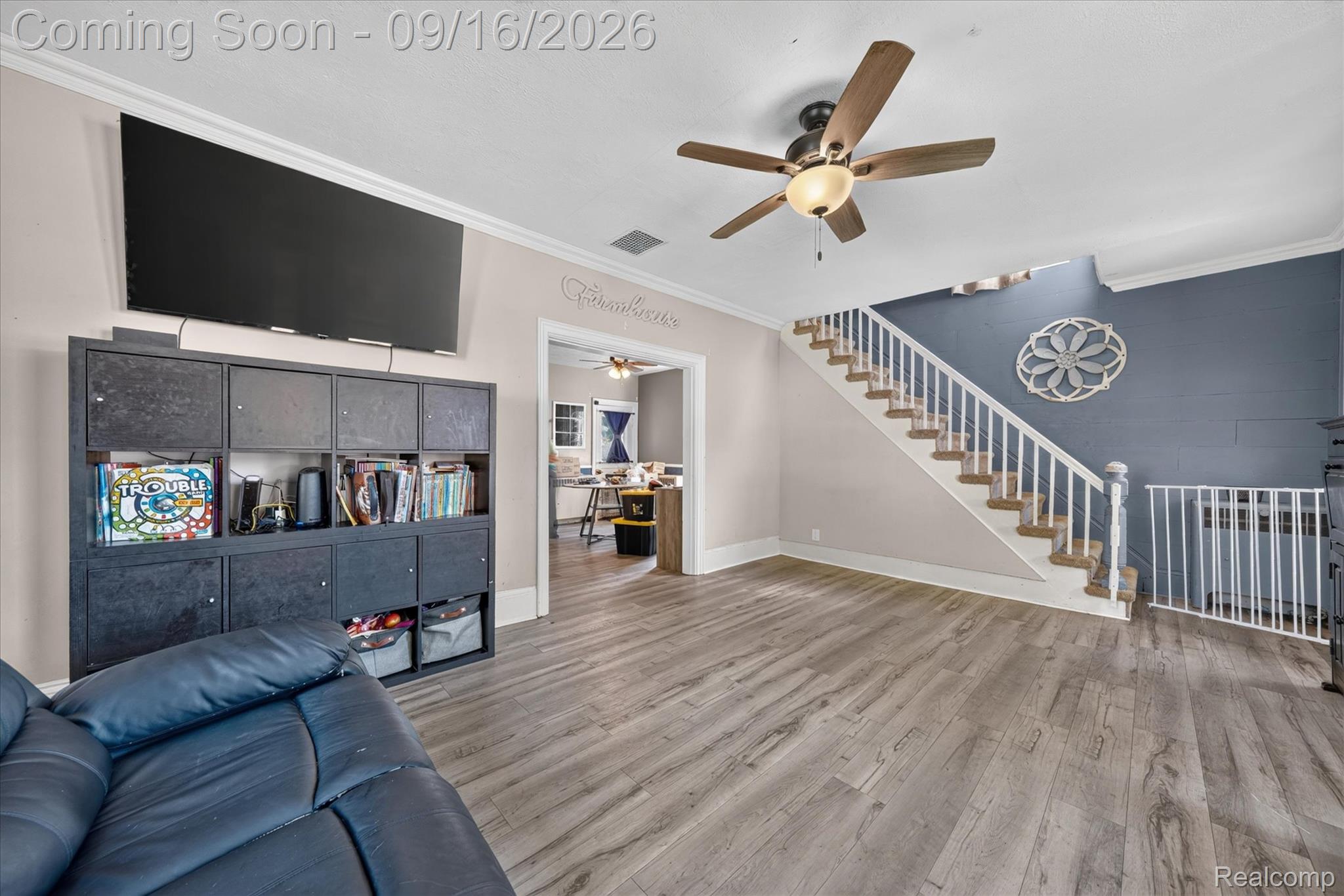 202 E Saint Clair Street Property Photo 9