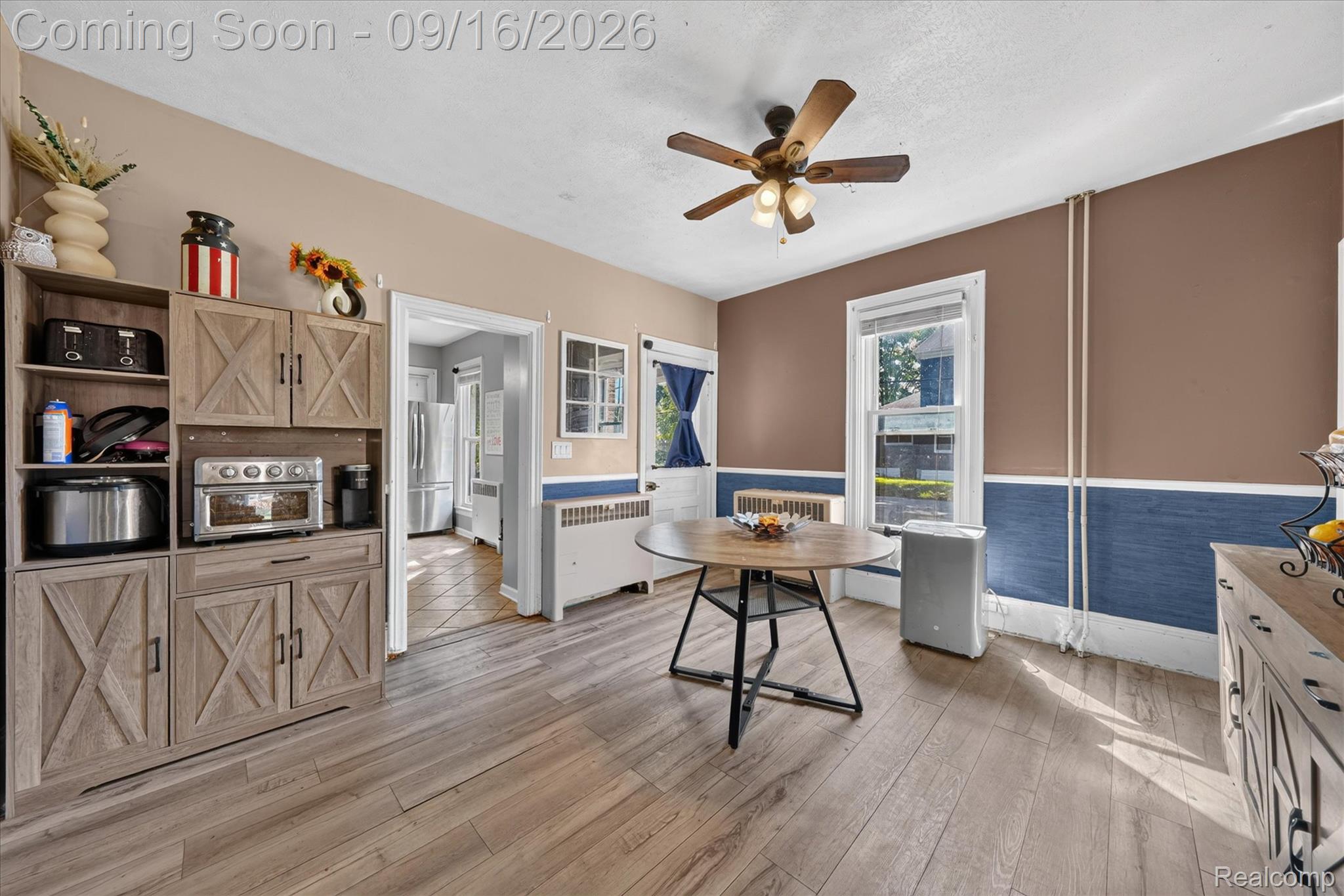 202 E Saint Clair Street Property Photo 17