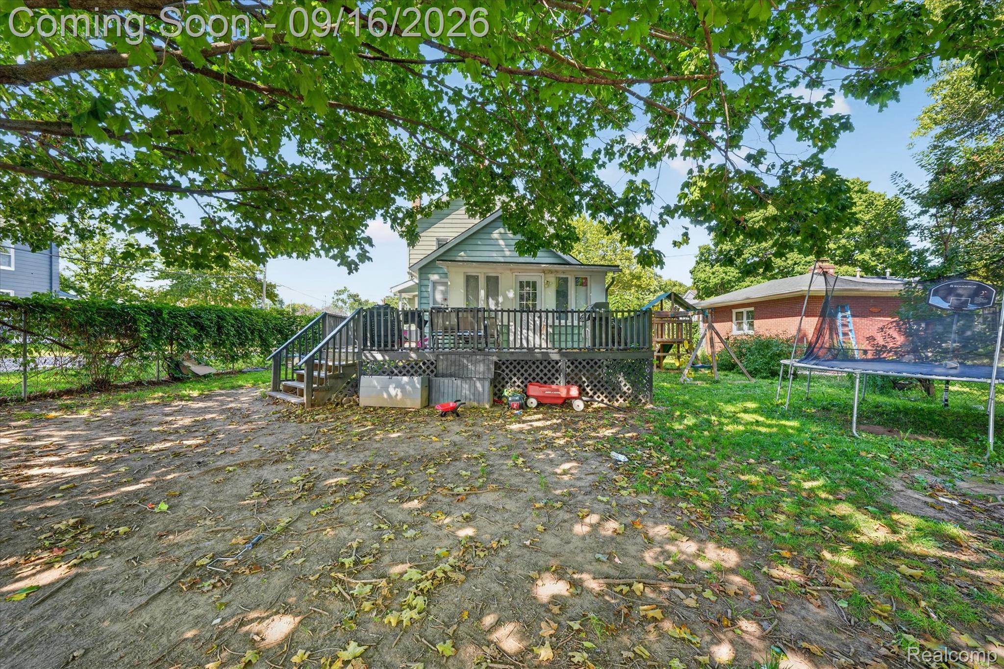 202 E Saint Clair Street Property Photo 37