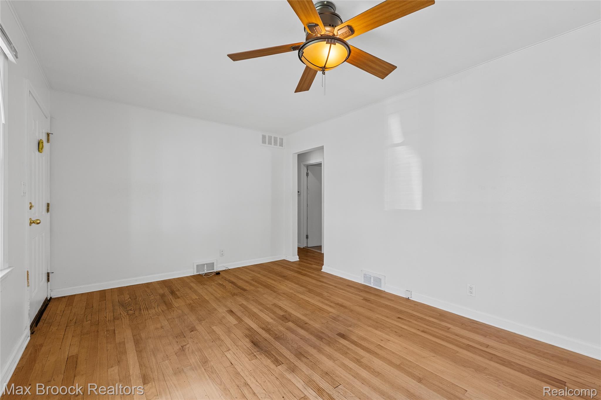 450 E Maplehurst Street Property Photo 4