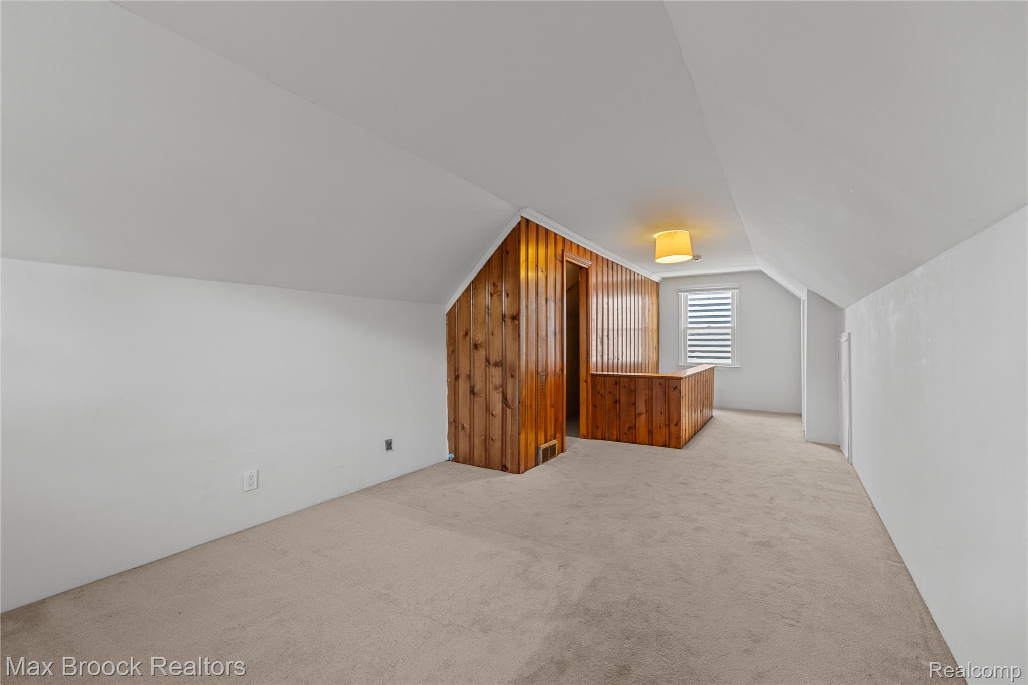 450 E Maplehurst Street Property Photo 8
