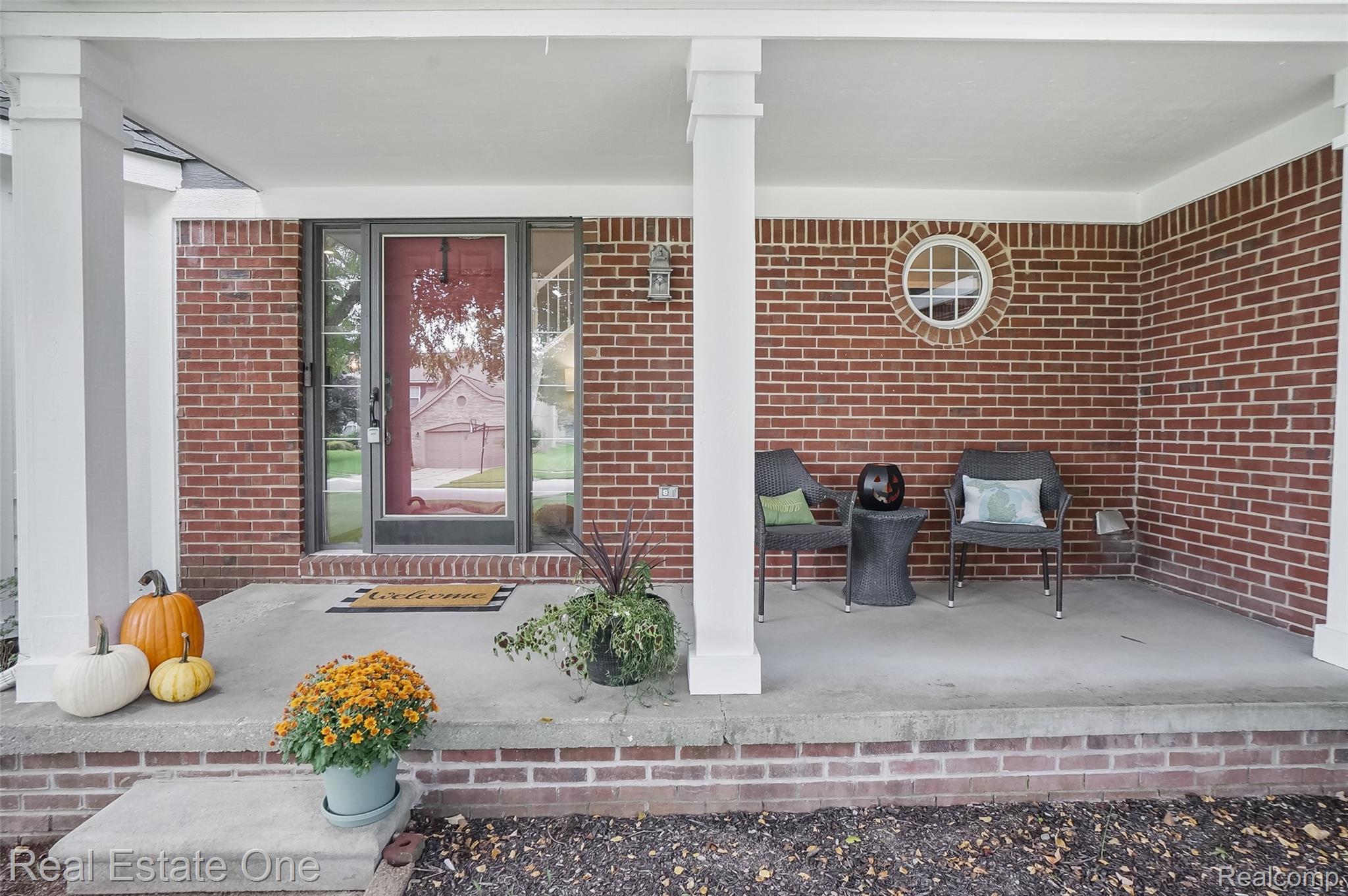 5613 Adderstone Drive Property Photo 4