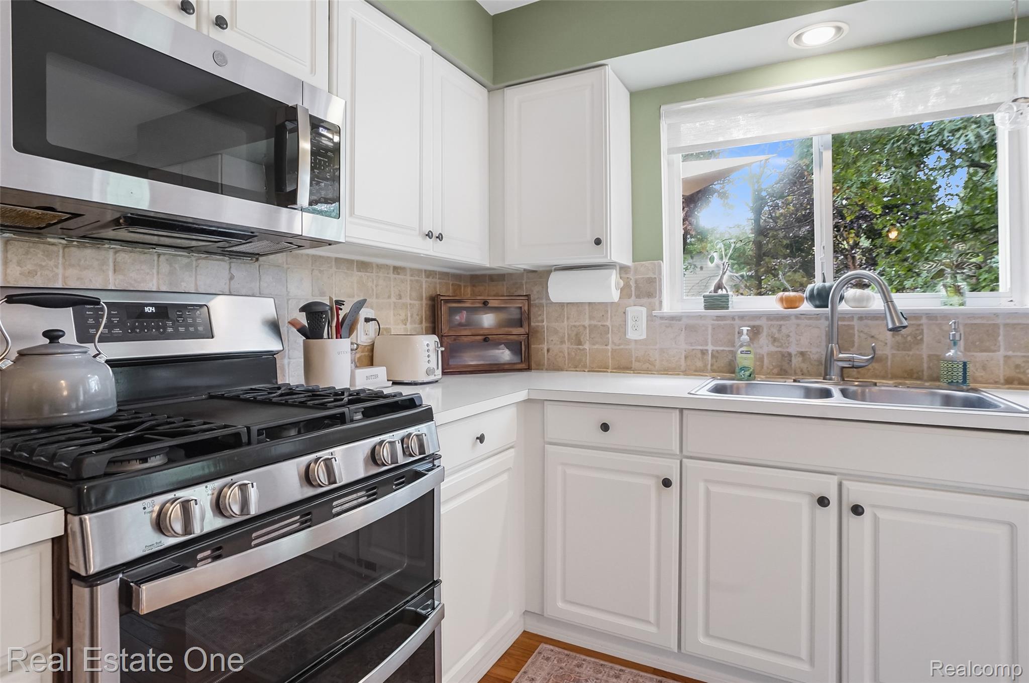 5613 Adderstone Drive Property Photo 15