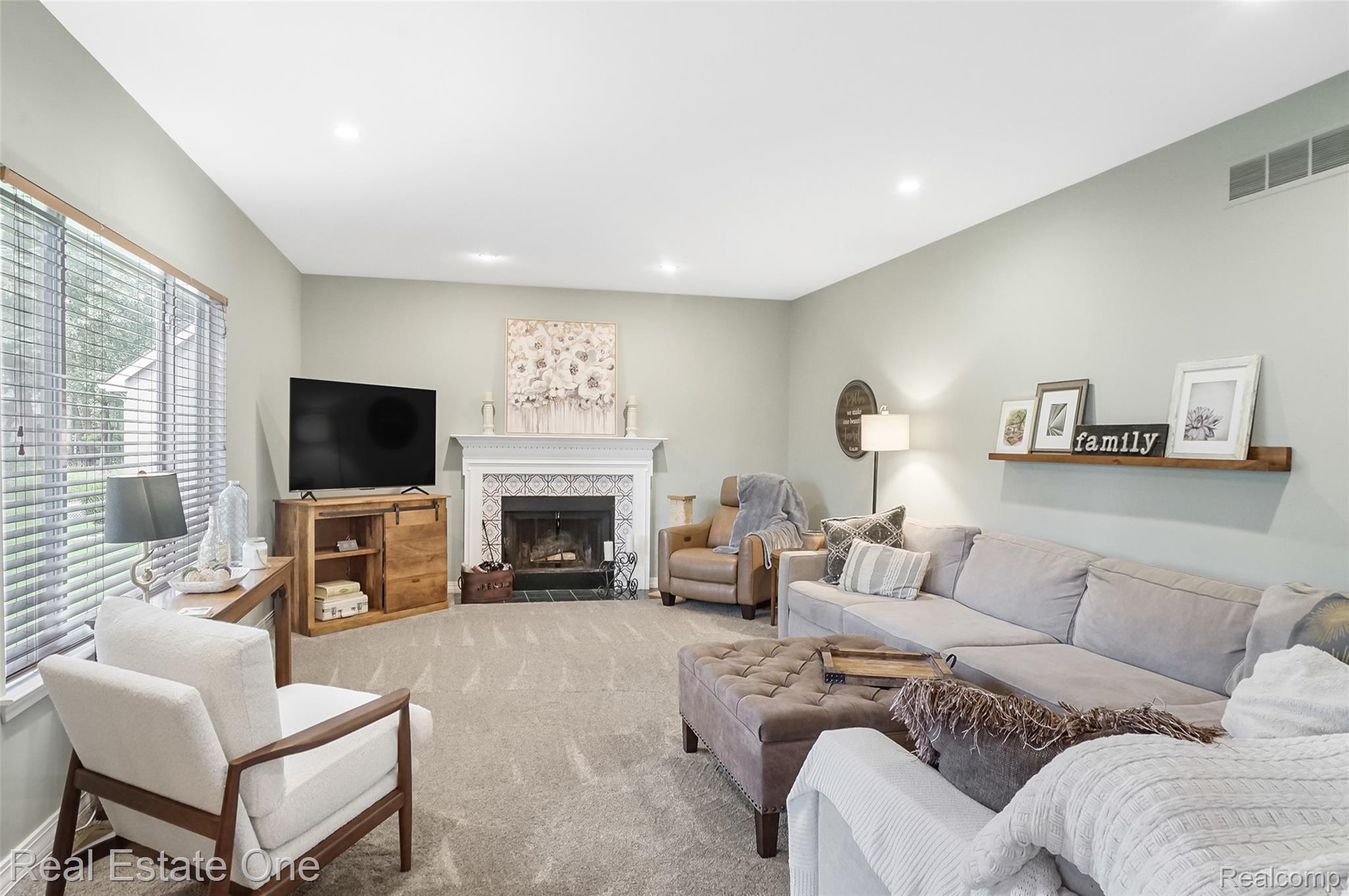 5613 Adderstone Drive Property Photo 18