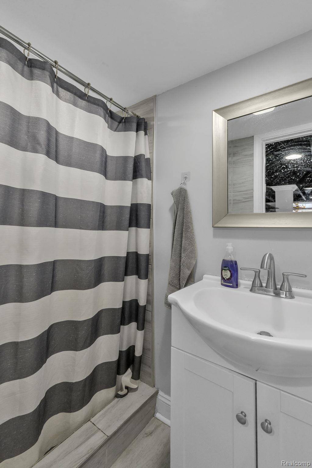 4873 Curtis Street Property Photo 21