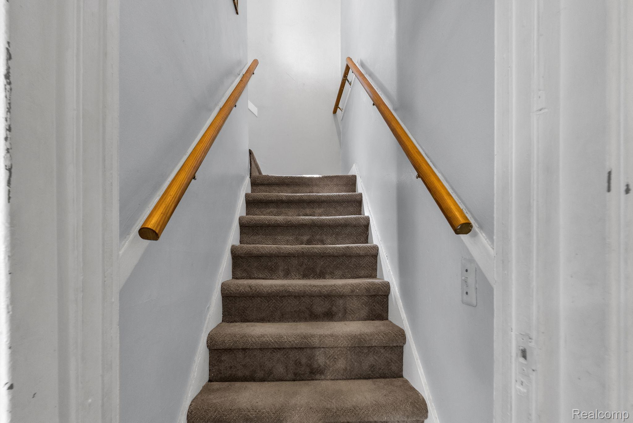 4873 Curtis Street Property Photo 23