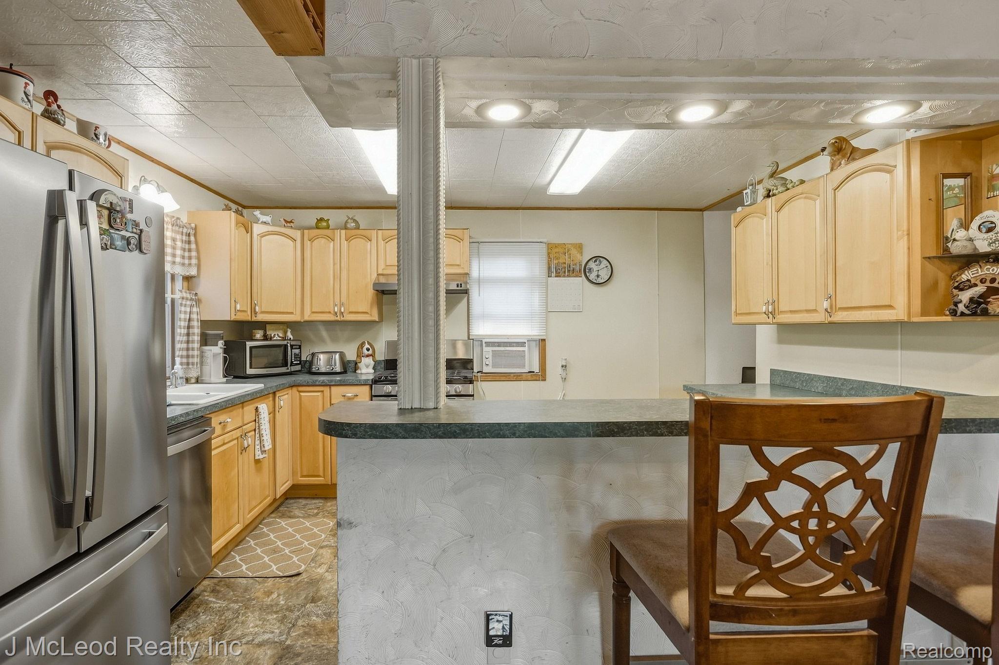 8821 Barnes Road Property Photo 15